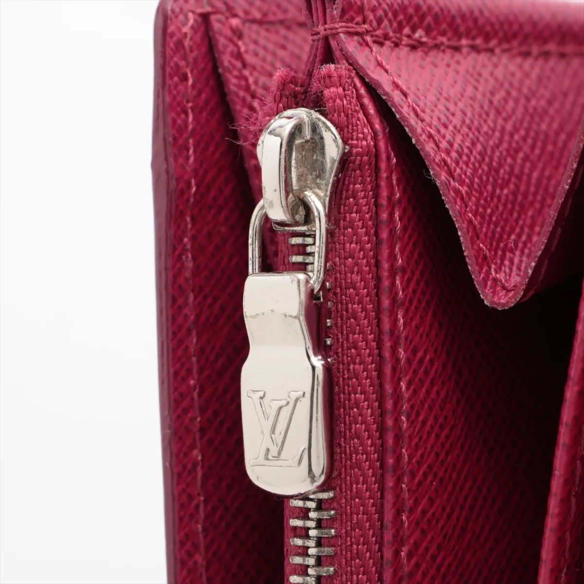 Epi Portefeuille Sarah M60580 CA0127 Fuchsia Long Wallet — view 10