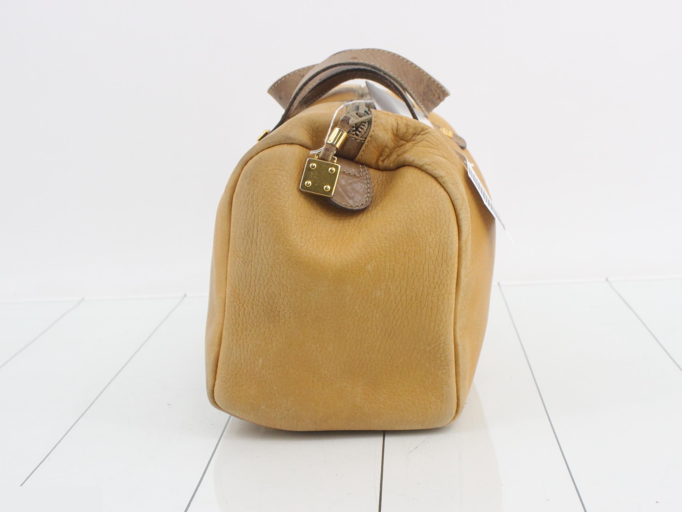 handbag — view 4