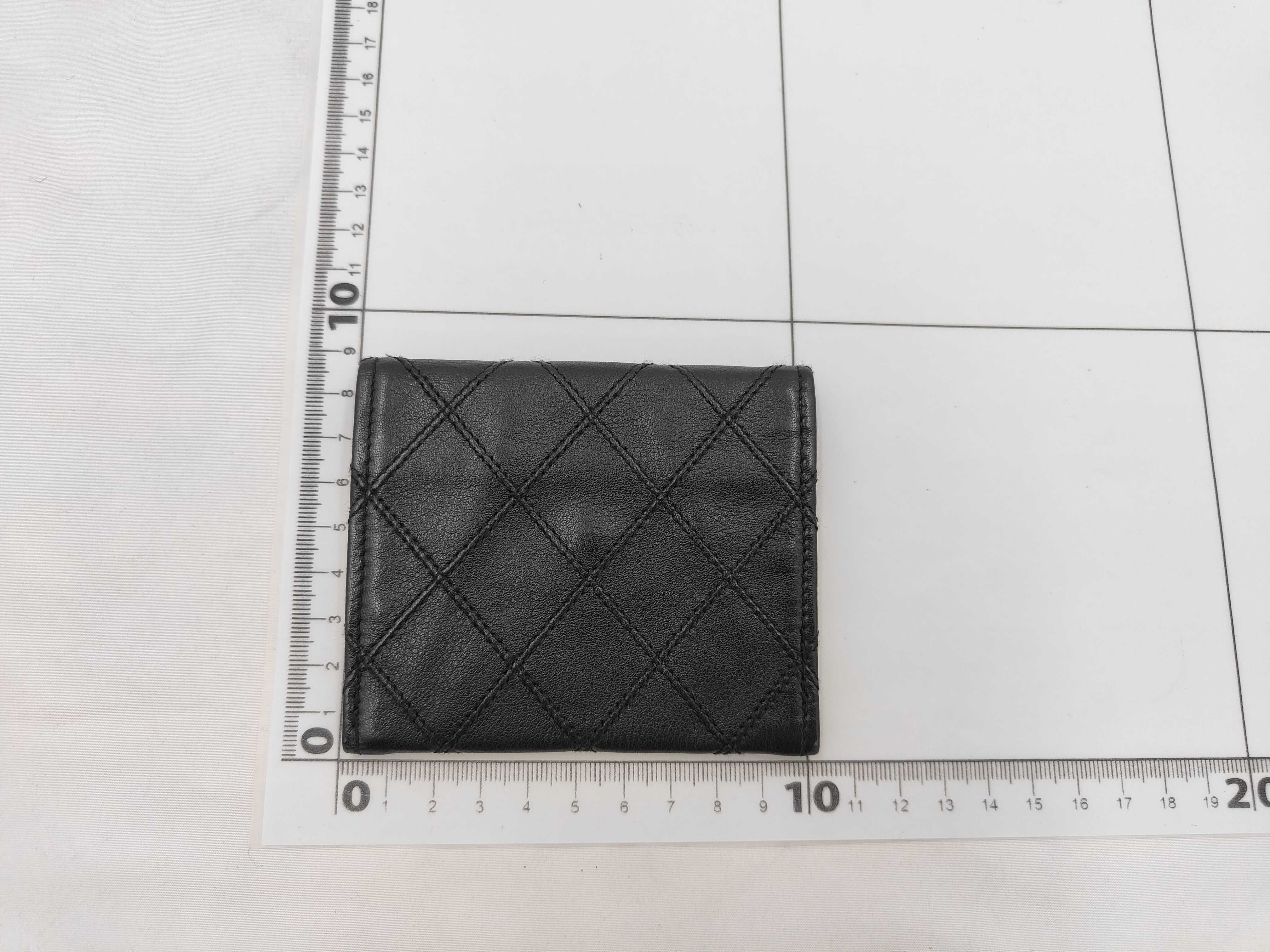 【S】693 Chanel Bicolore Matelassé Coin Case — view 2