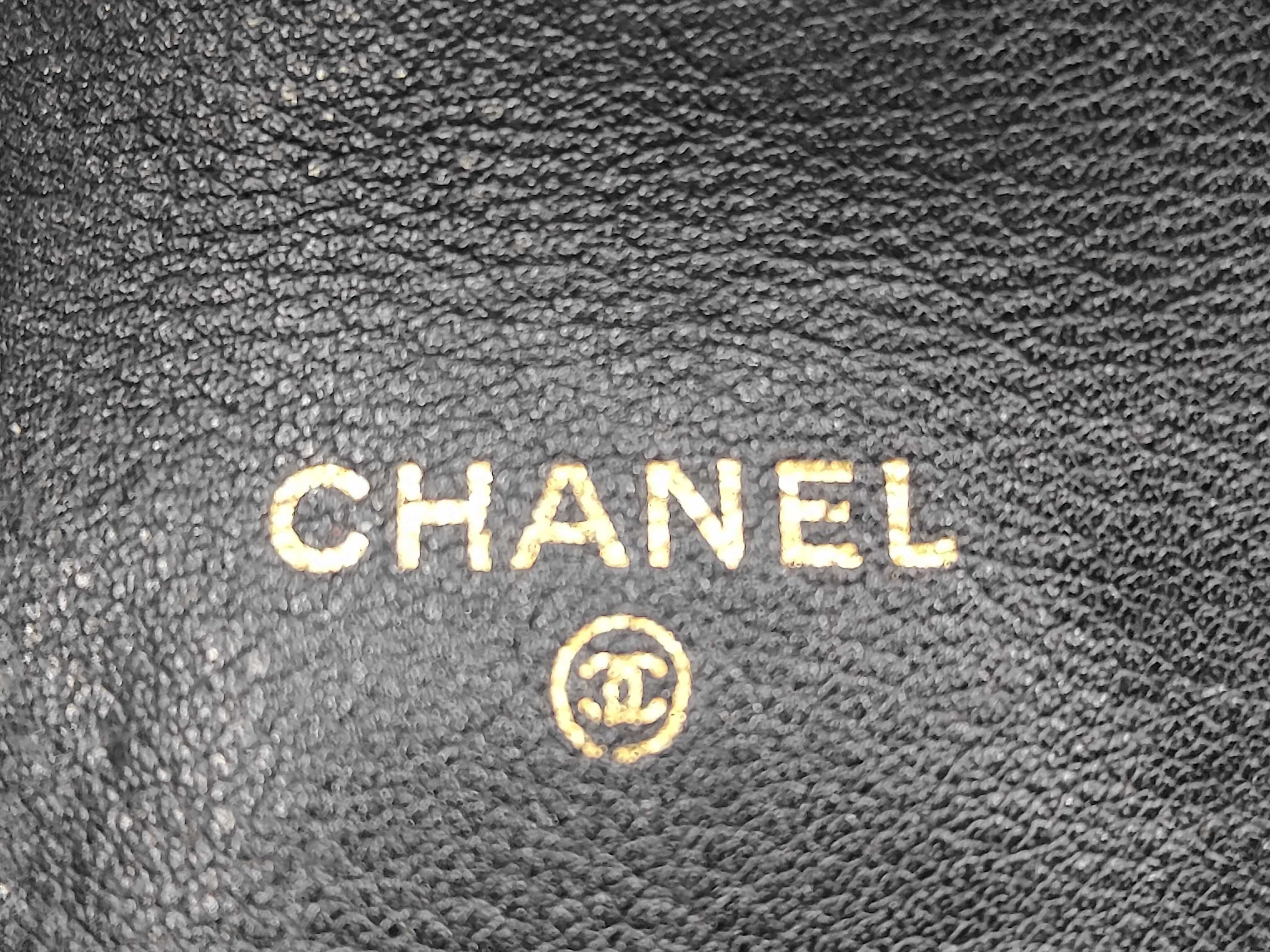 【S】693 Chanel Bicolore Matelassé Coin Case — view 6