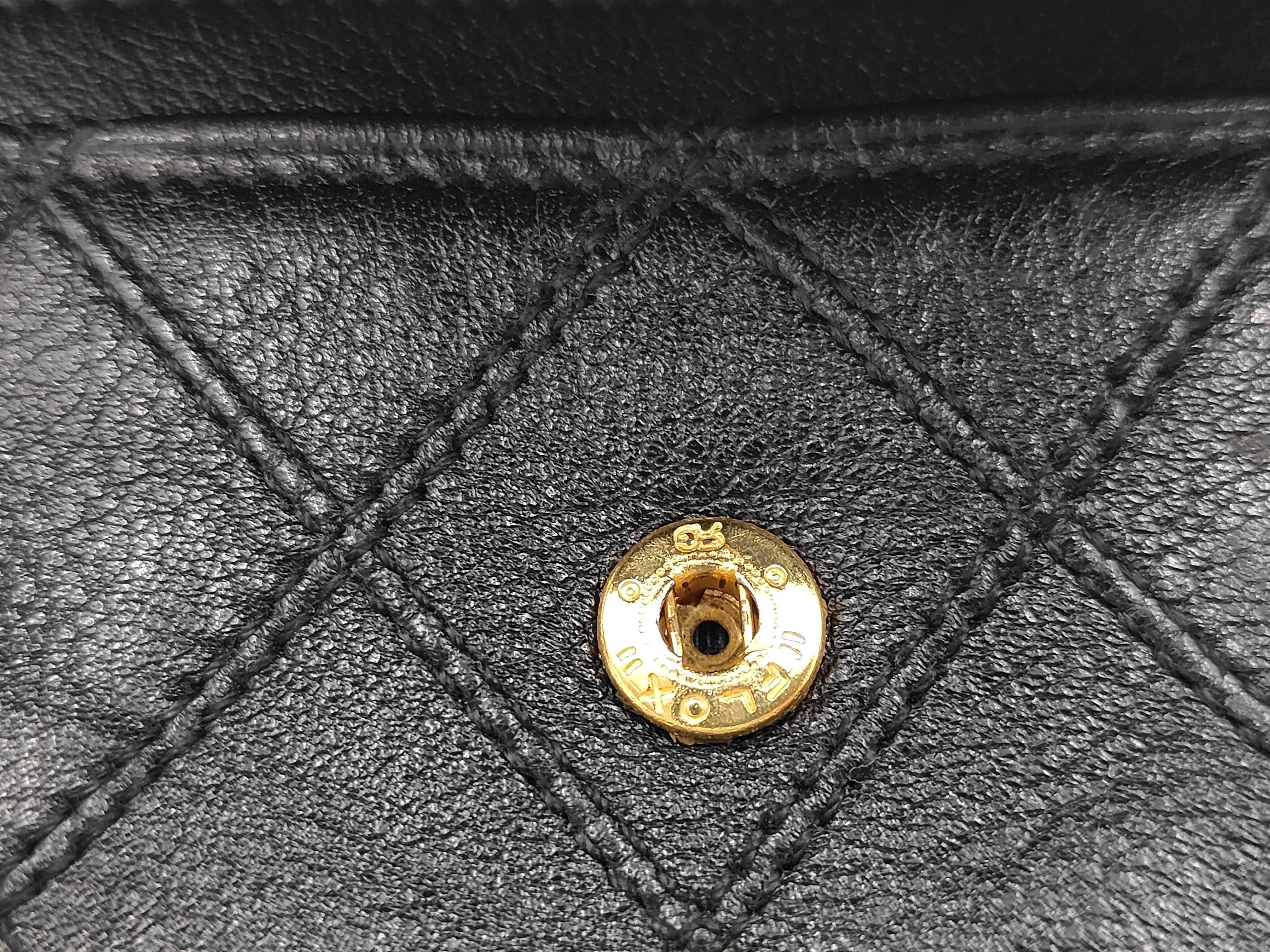 【S】693 Chanel Bicolore Matelassé Coin Case — view 7