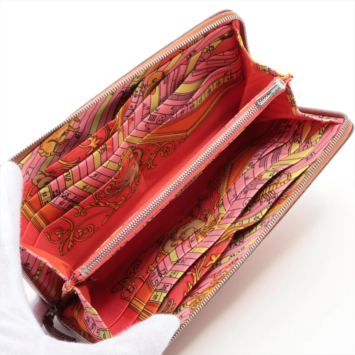 Azap Long Silk In Veau Epsom Round Zip Wallet Gold Silver Hardware A: 2017 — view 3