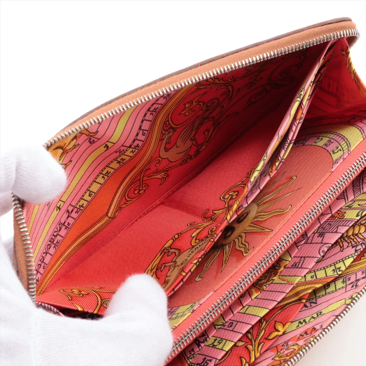 Azap Long Silk In Veau Epsom Round Zip Wallet Gold Silver Hardware A: 2017 — view 4