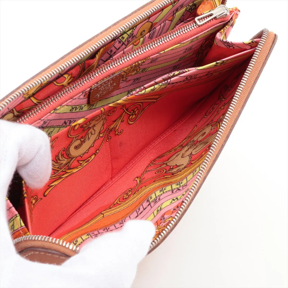 Azap Long Silk In Veau Epsom Round Zip Wallet Gold Silver Hardware A: 2017 — view 7