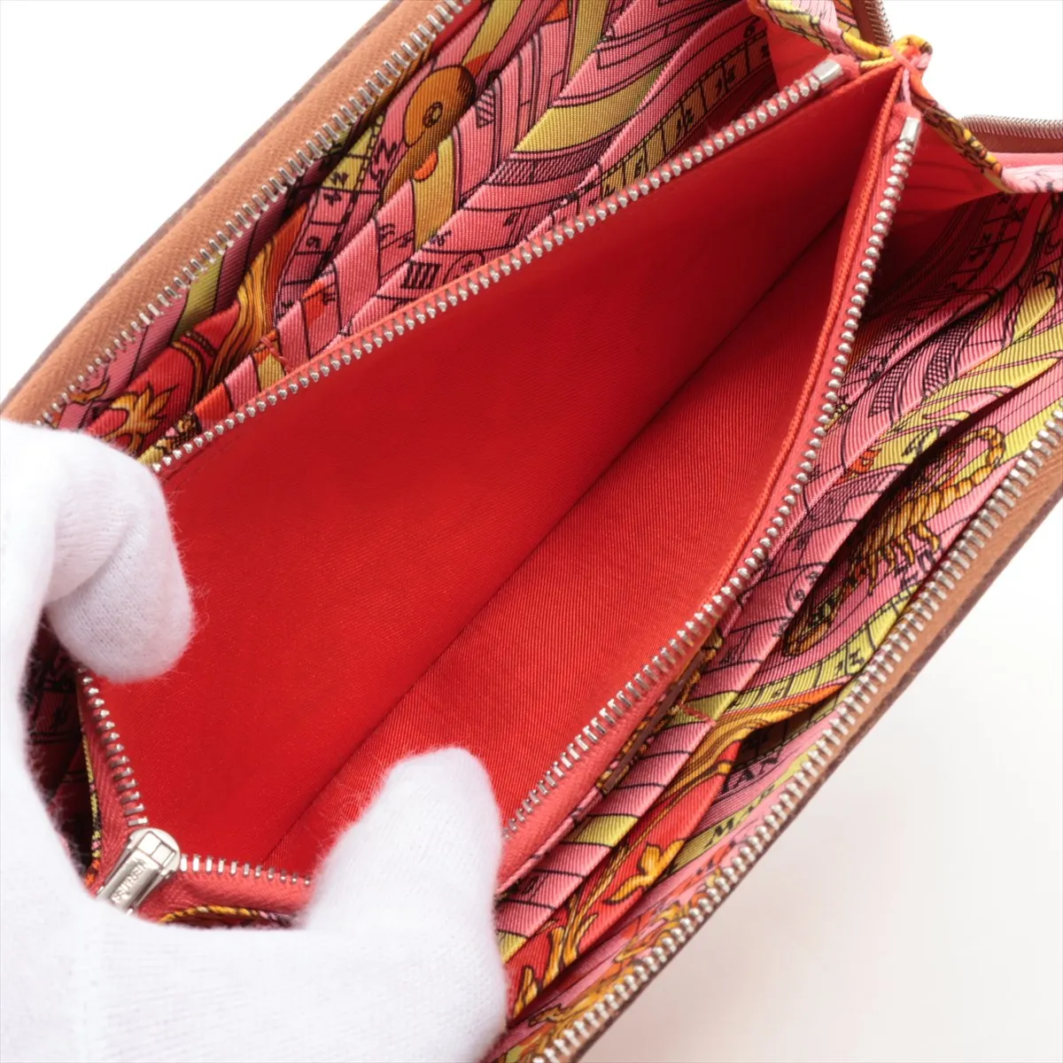 Azap Long Silk In Veau Epsom Round Zip Wallet Gold Silver Hardware A: 2017 — view 8