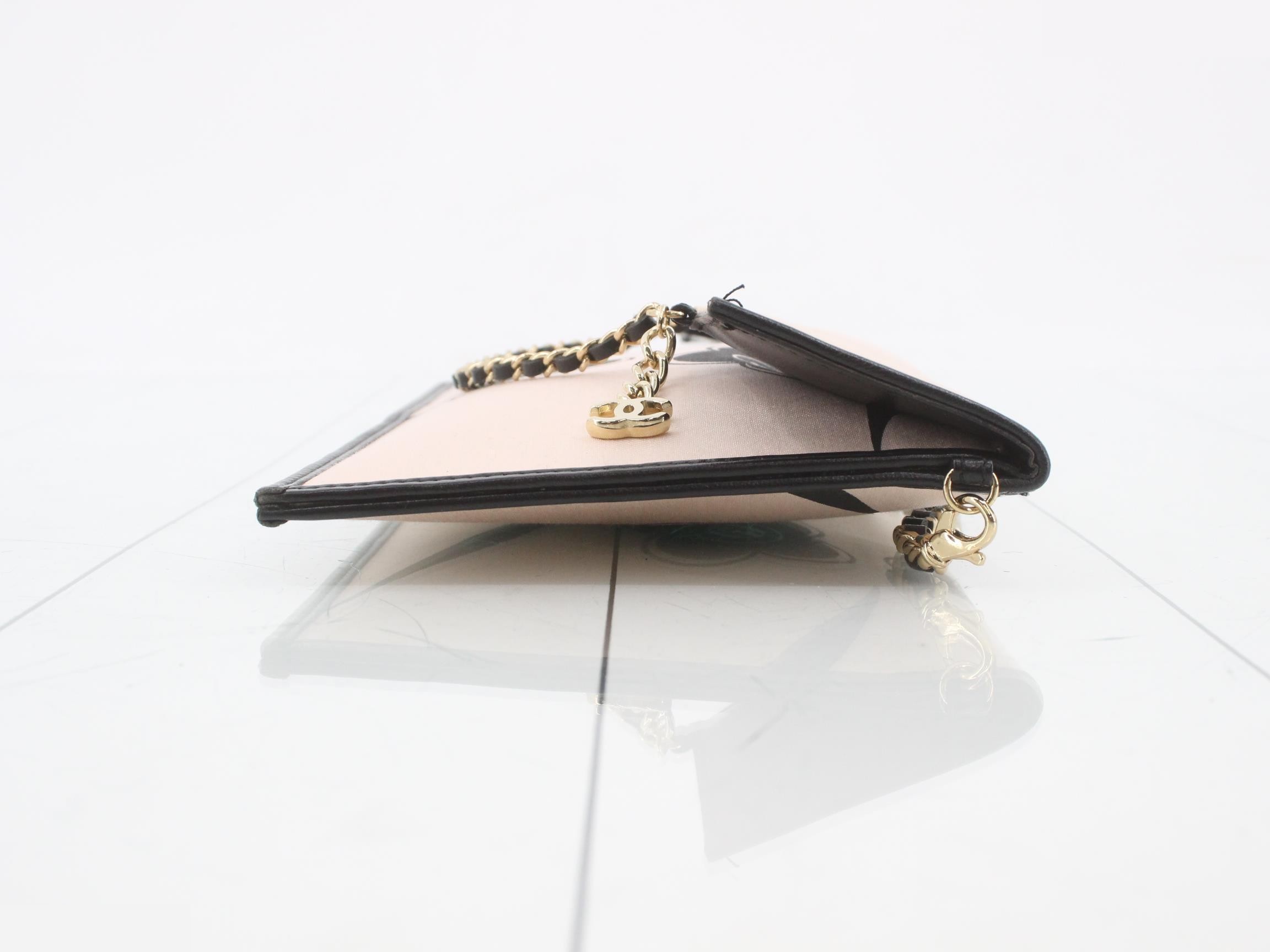 Canvas Chain One-Shoulder Bag — view 3