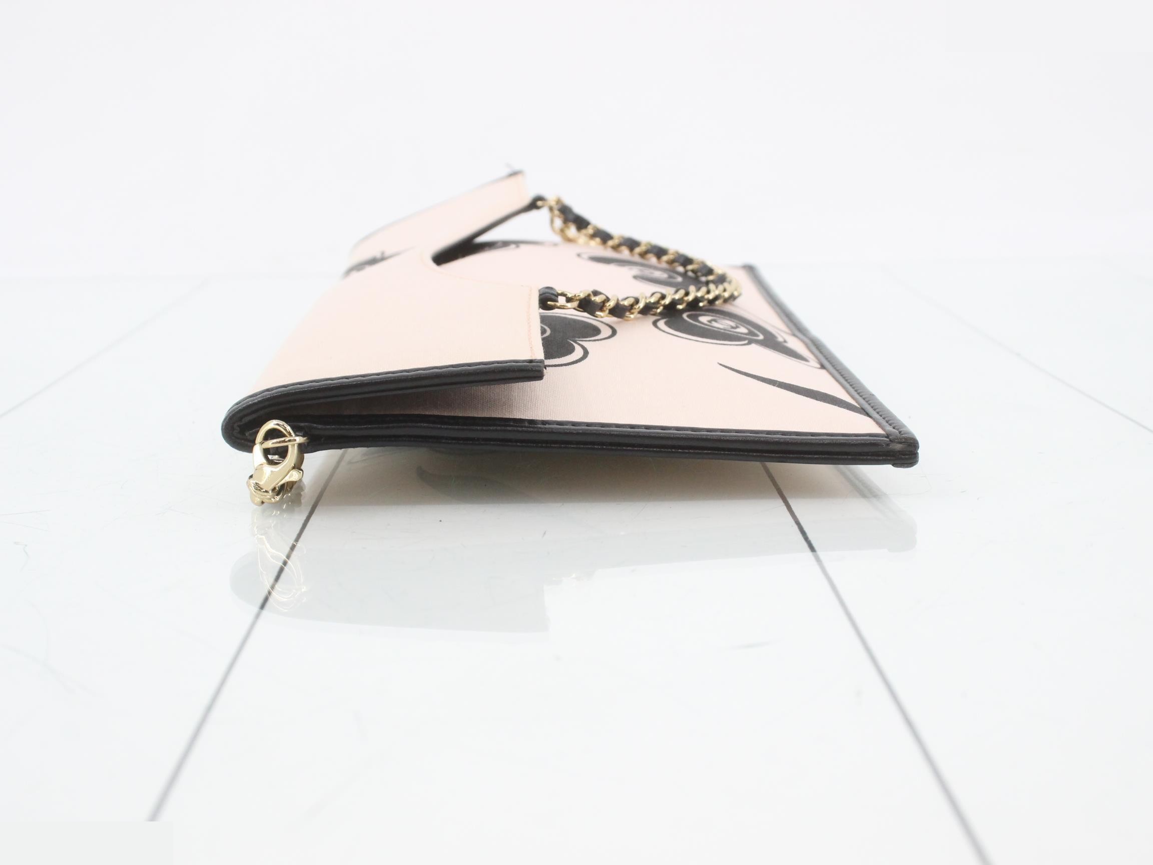 Canvas Chain One-Shoulder Bag — view 4