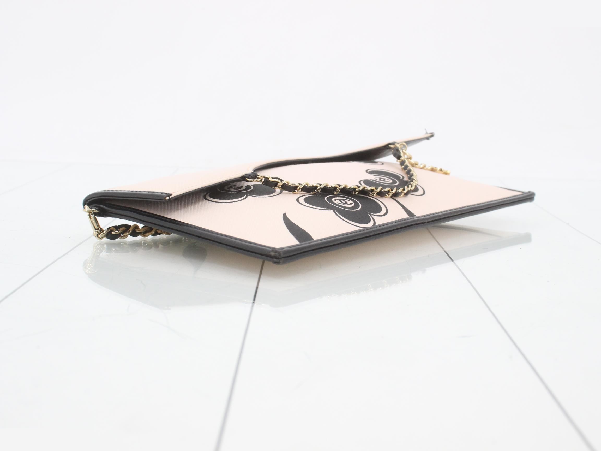 Canvas Chain One-Shoulder Bag — view 5