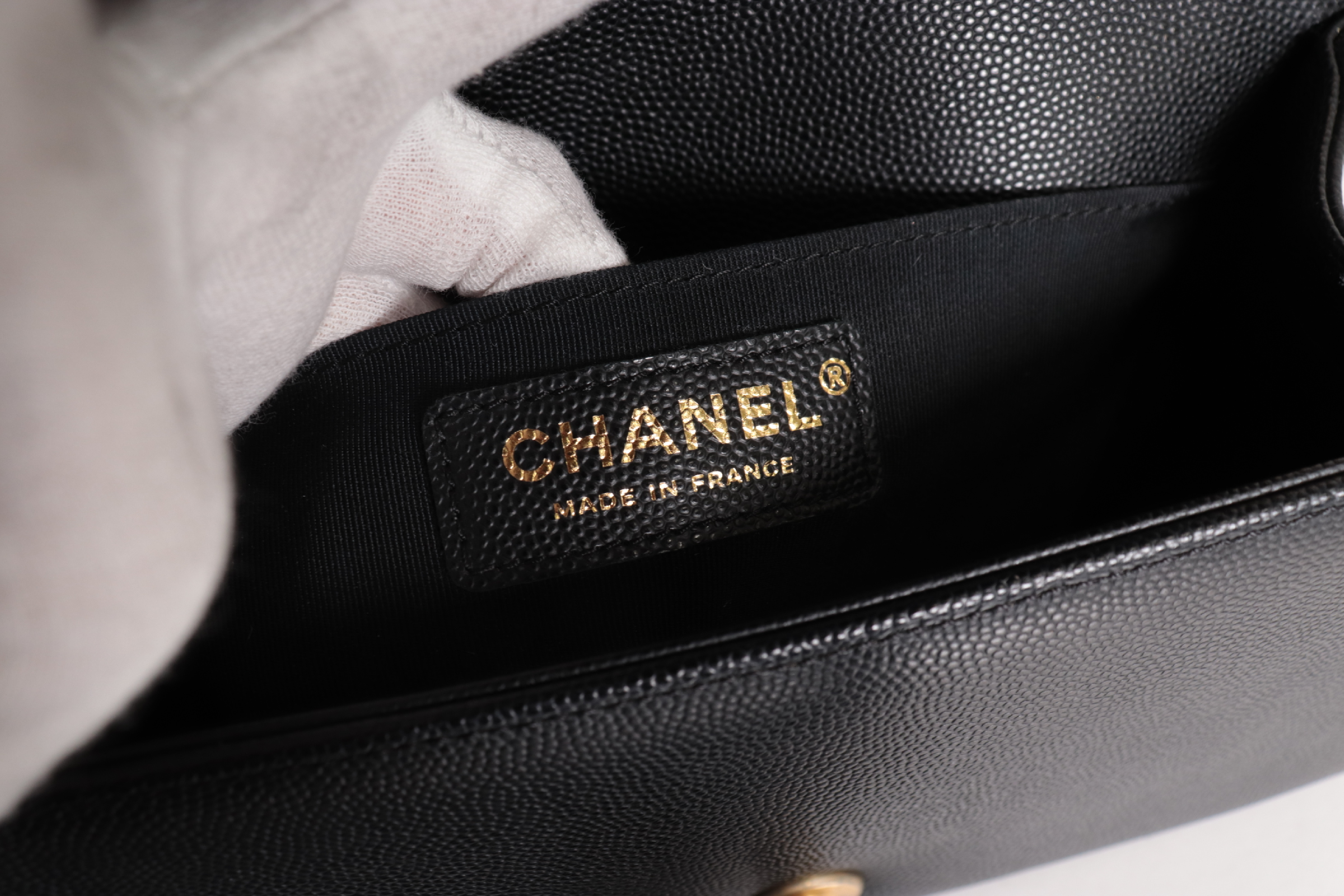 Boy Chanel Caviar Chain Shoulder Bag (Serial No. 25) — view 9