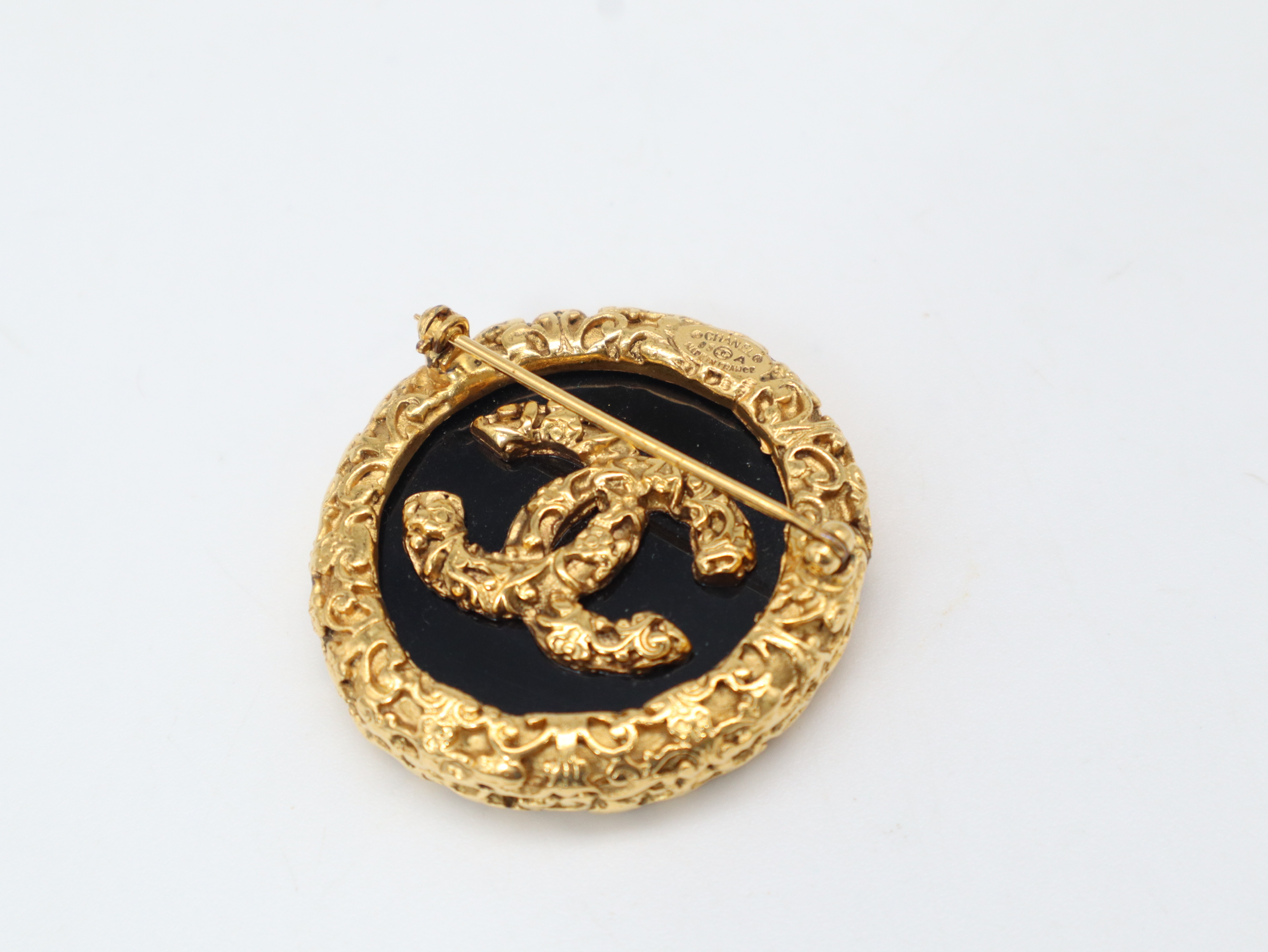 93A Coco Mark Brooch, Lava, Black GP Brooch — view 2