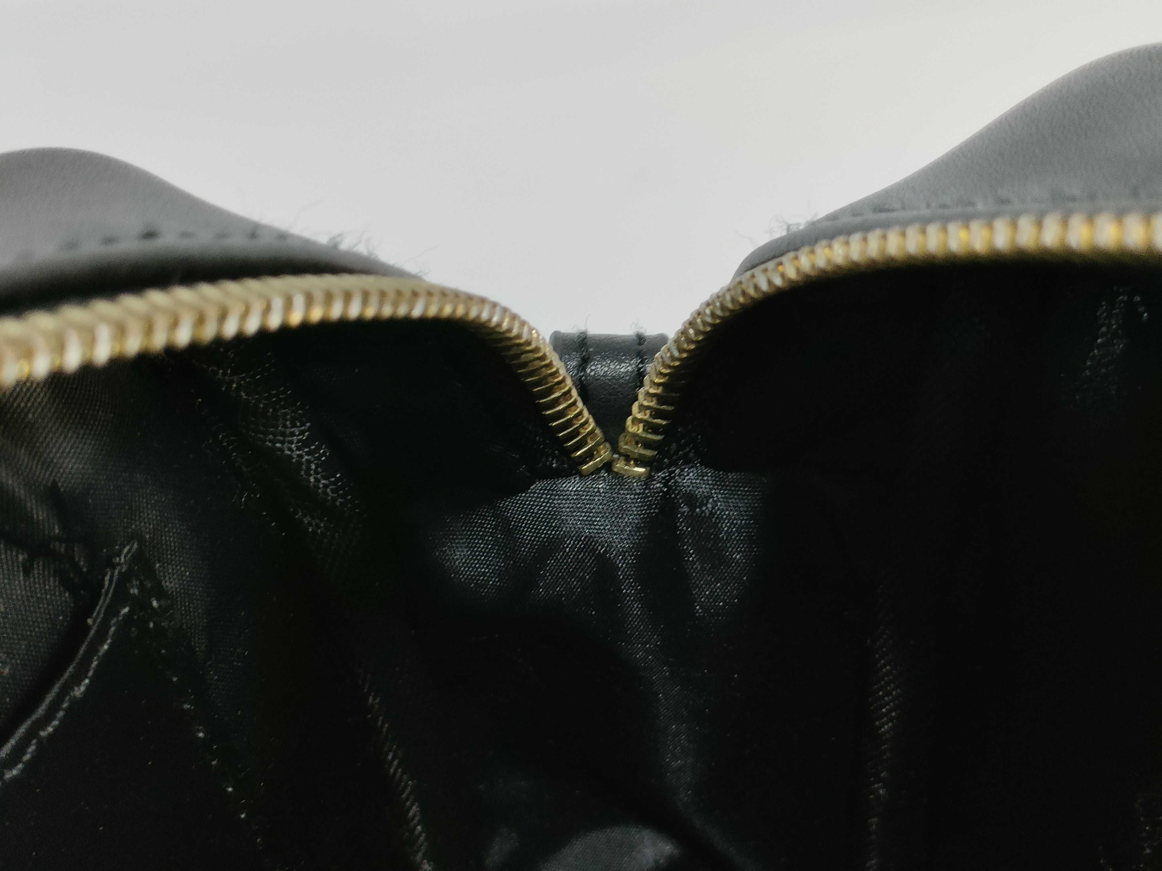 V-stitch Shoulder Bag — view 14