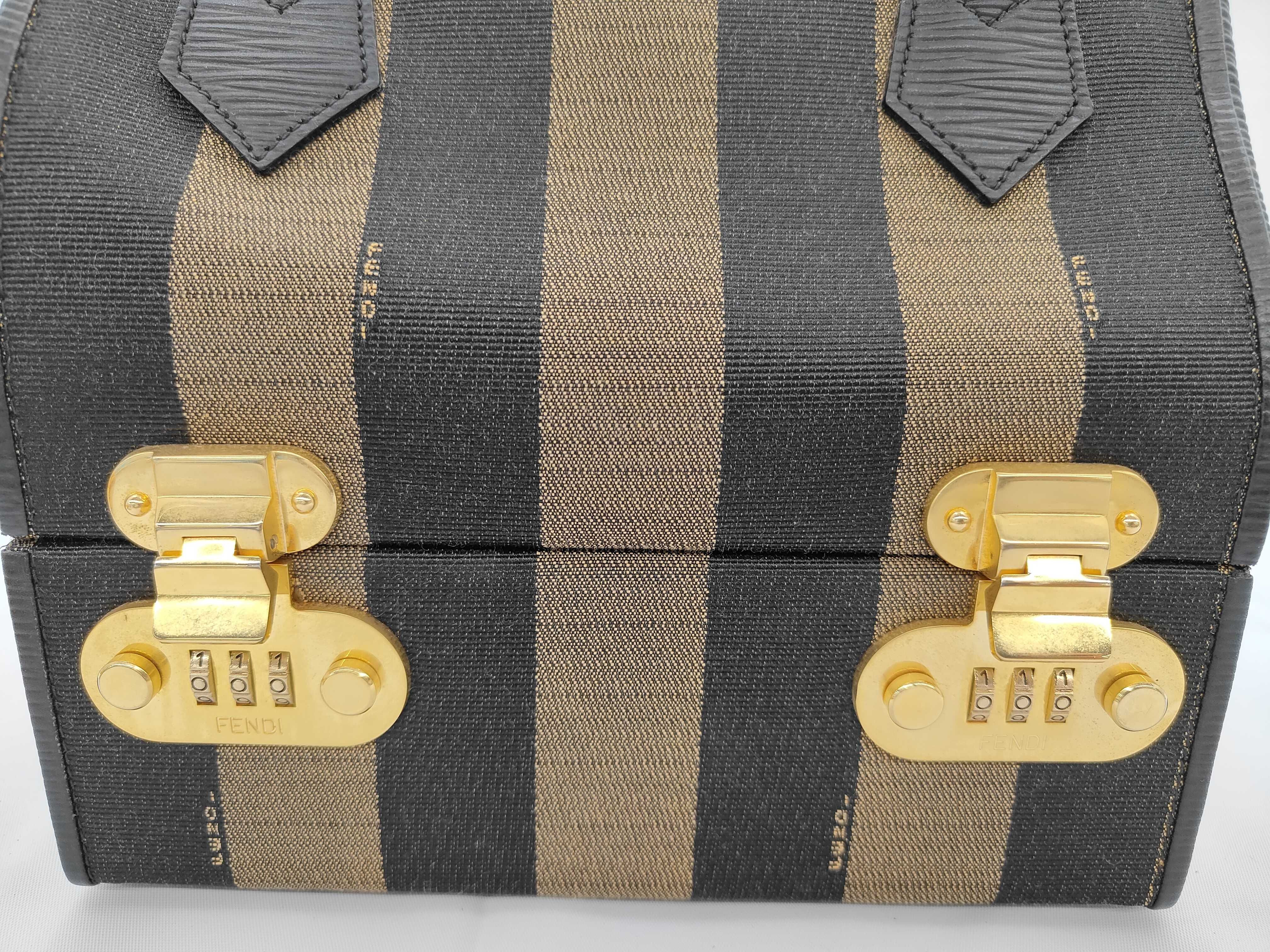 handbag — view 13