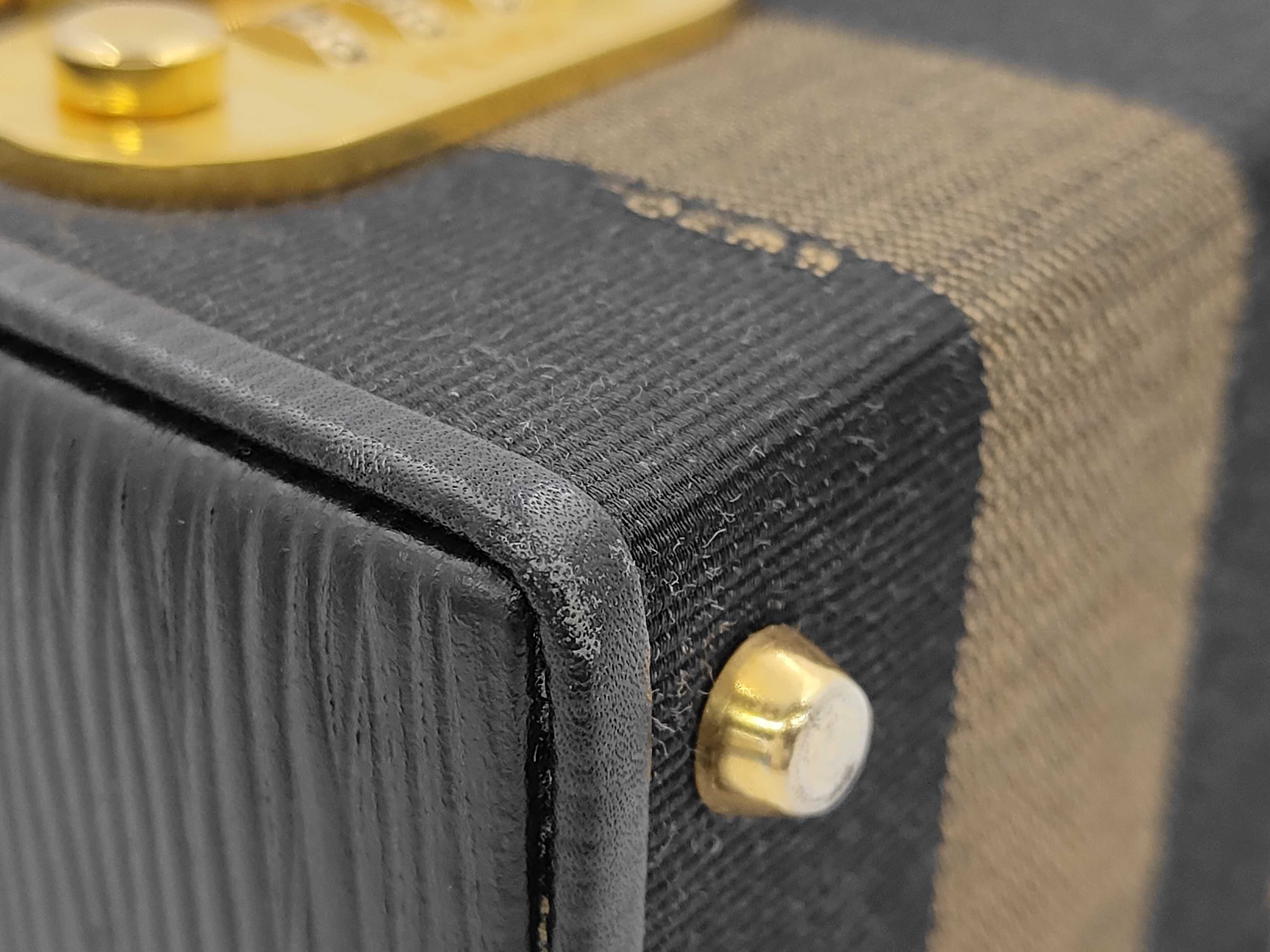 handbag — view 6