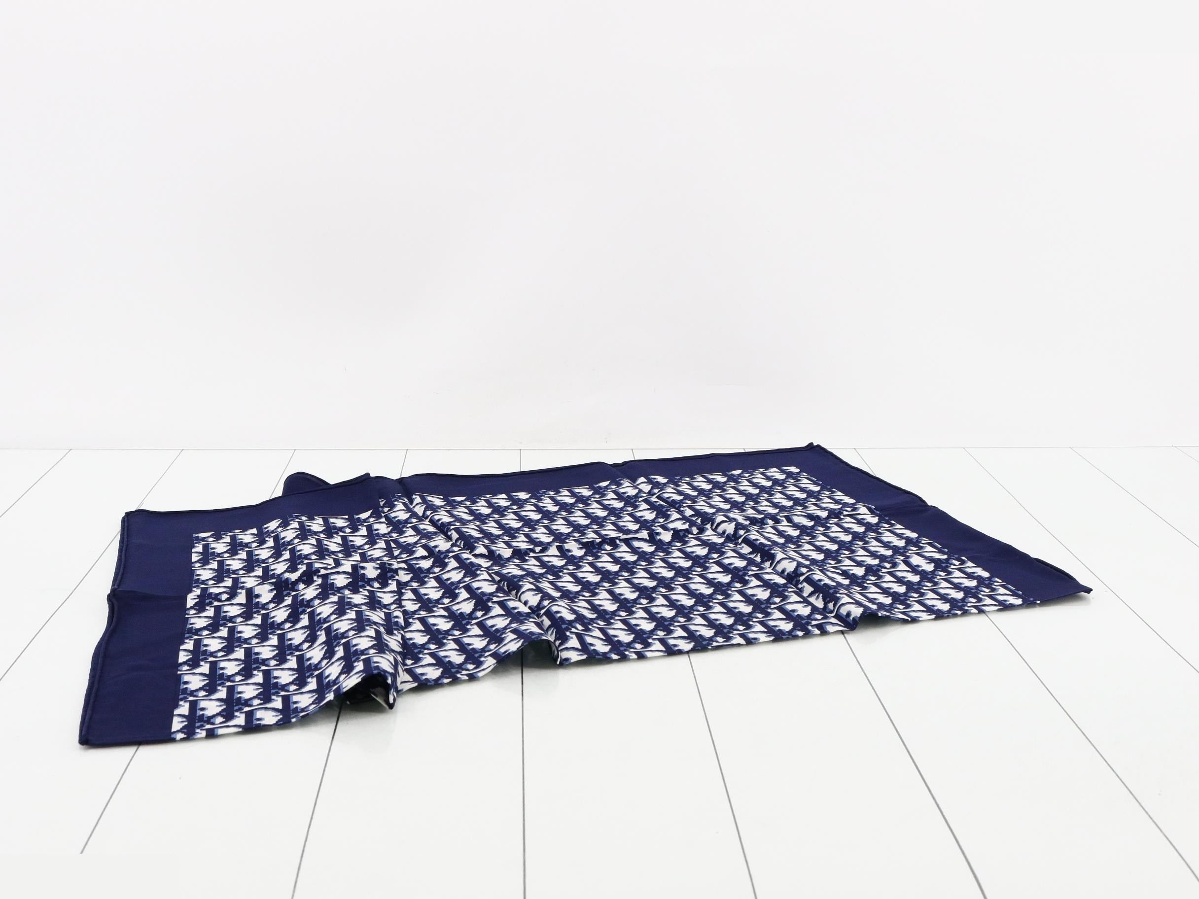 Trotter Scarf, Silk, Navy — view 3