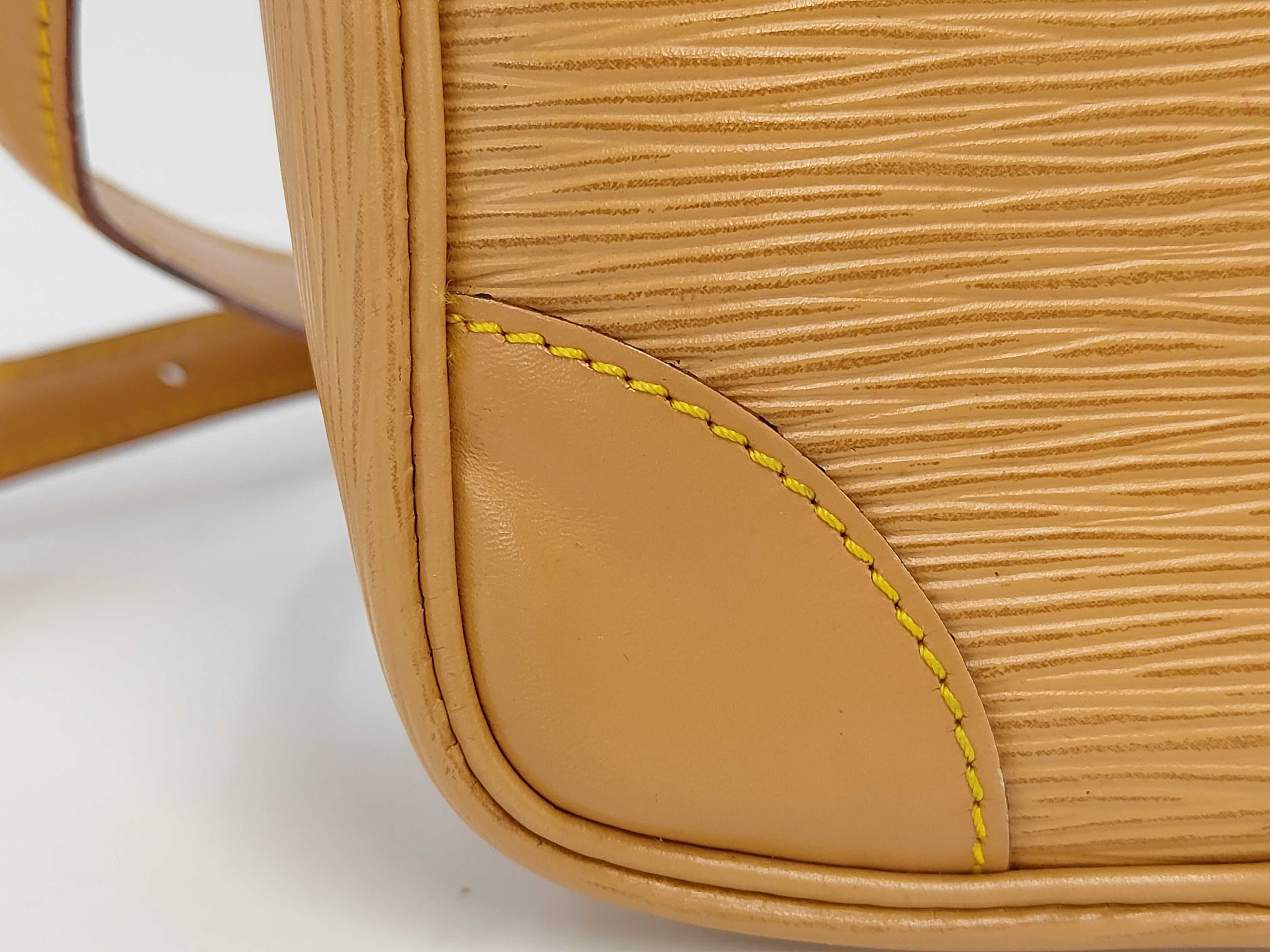 Epi Danube Epi Shoulder Bag — view 11