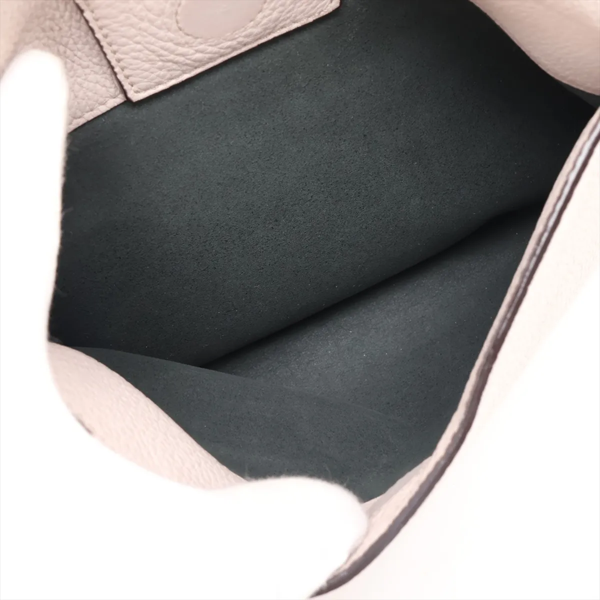 Bucket Messenger Medium Leather Shoulder Bag, Greige, 7VA537 — view 8