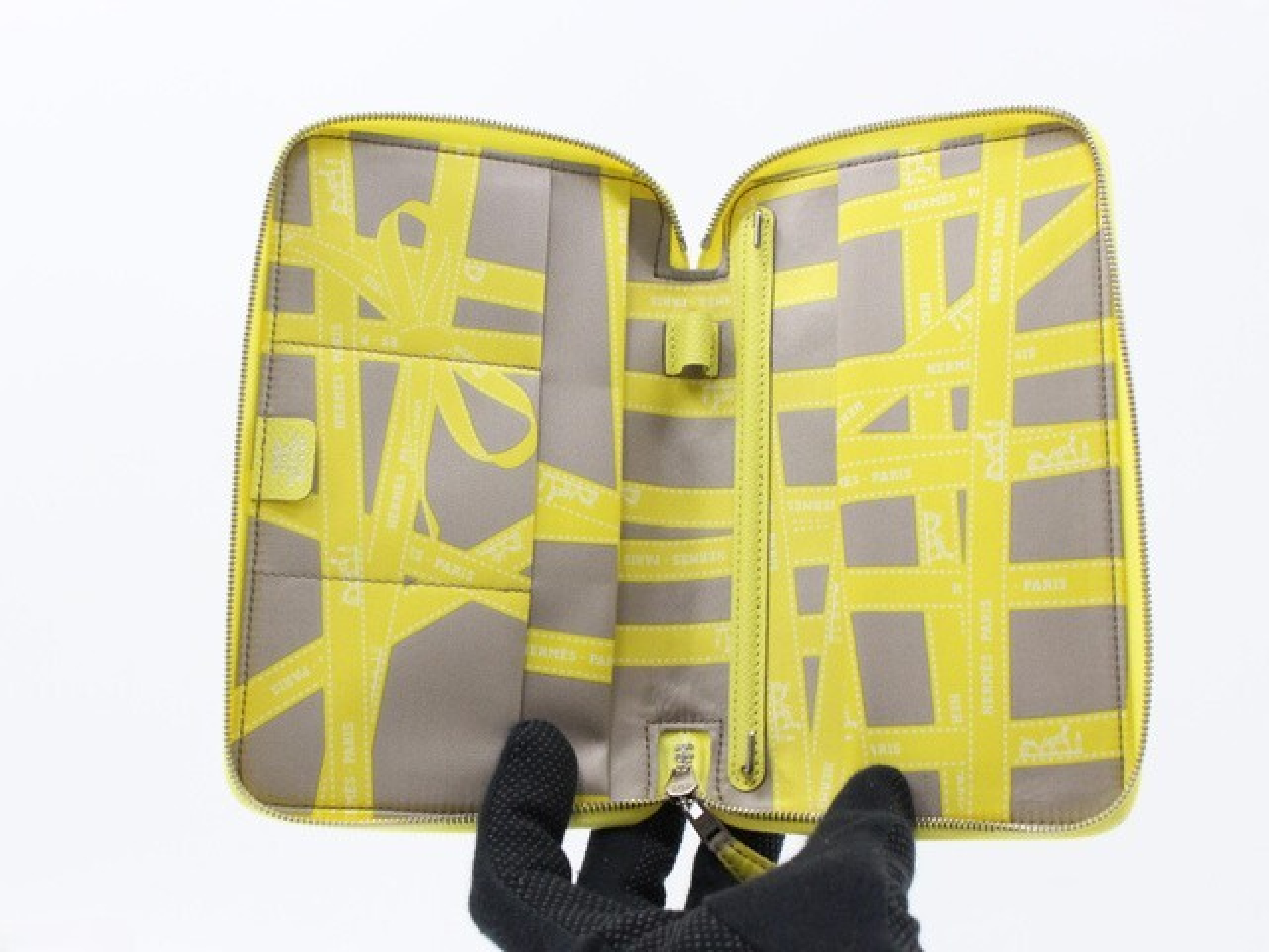 Epsom Agenda Zip Notebook Case Q Stamp Wallet — view 4