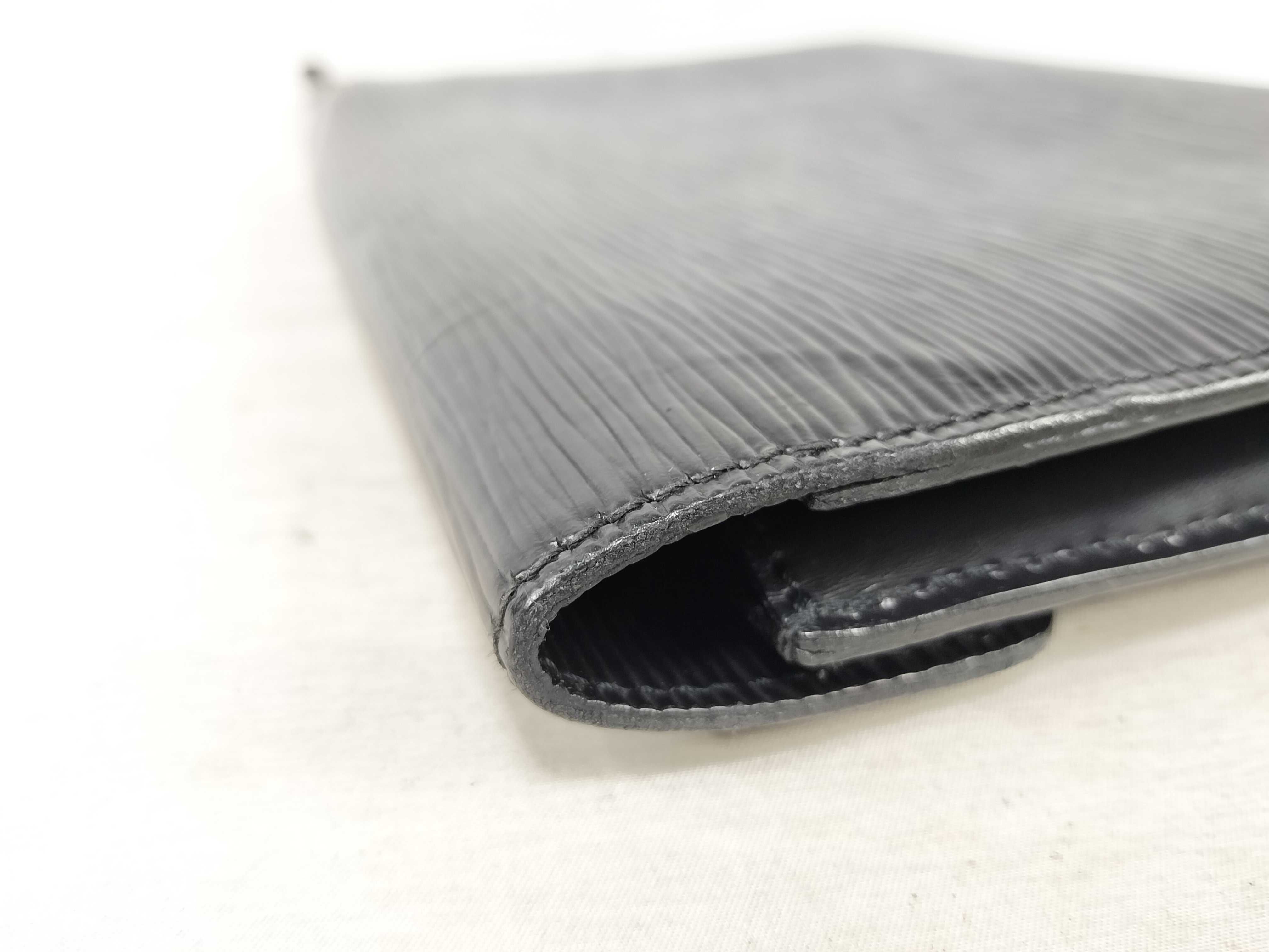 Epi M52612 Epi Serie Dragonne Black Second Bag — view 14
