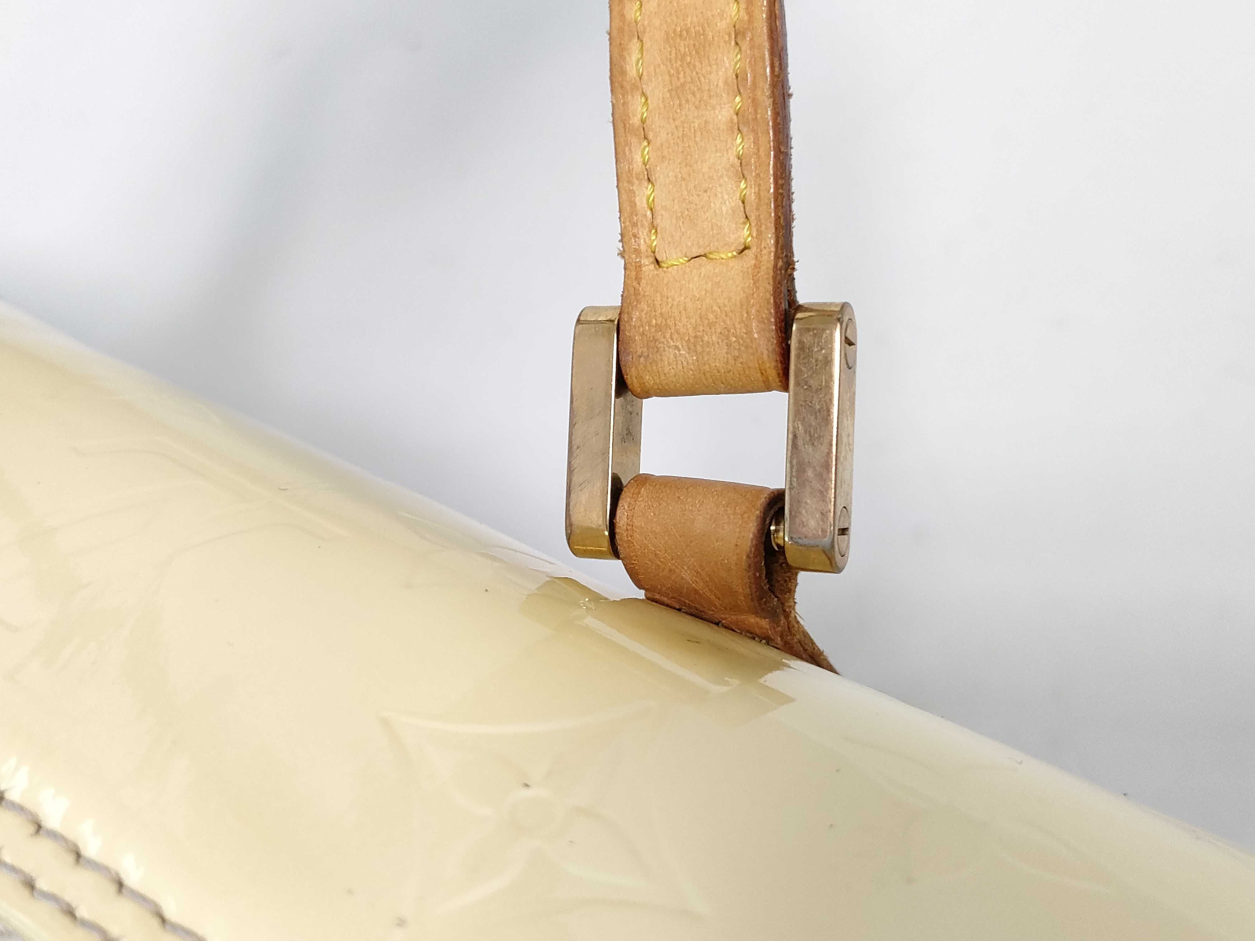 Vernis Louis Vuitton Bedford Vernis White Handbag — view 6