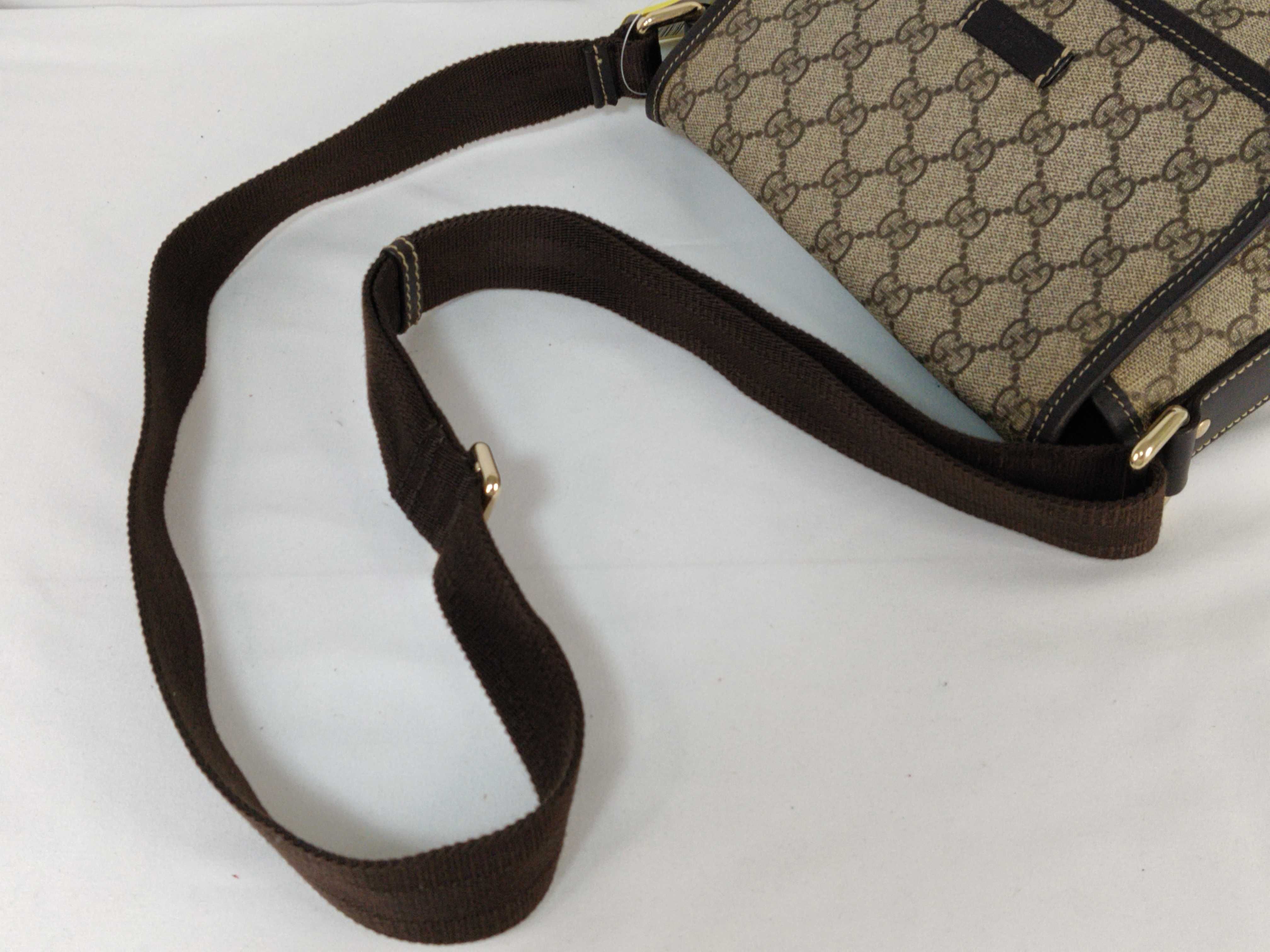 GG Supreme 223666 Leather Combination Shoulder Bag — view 3
