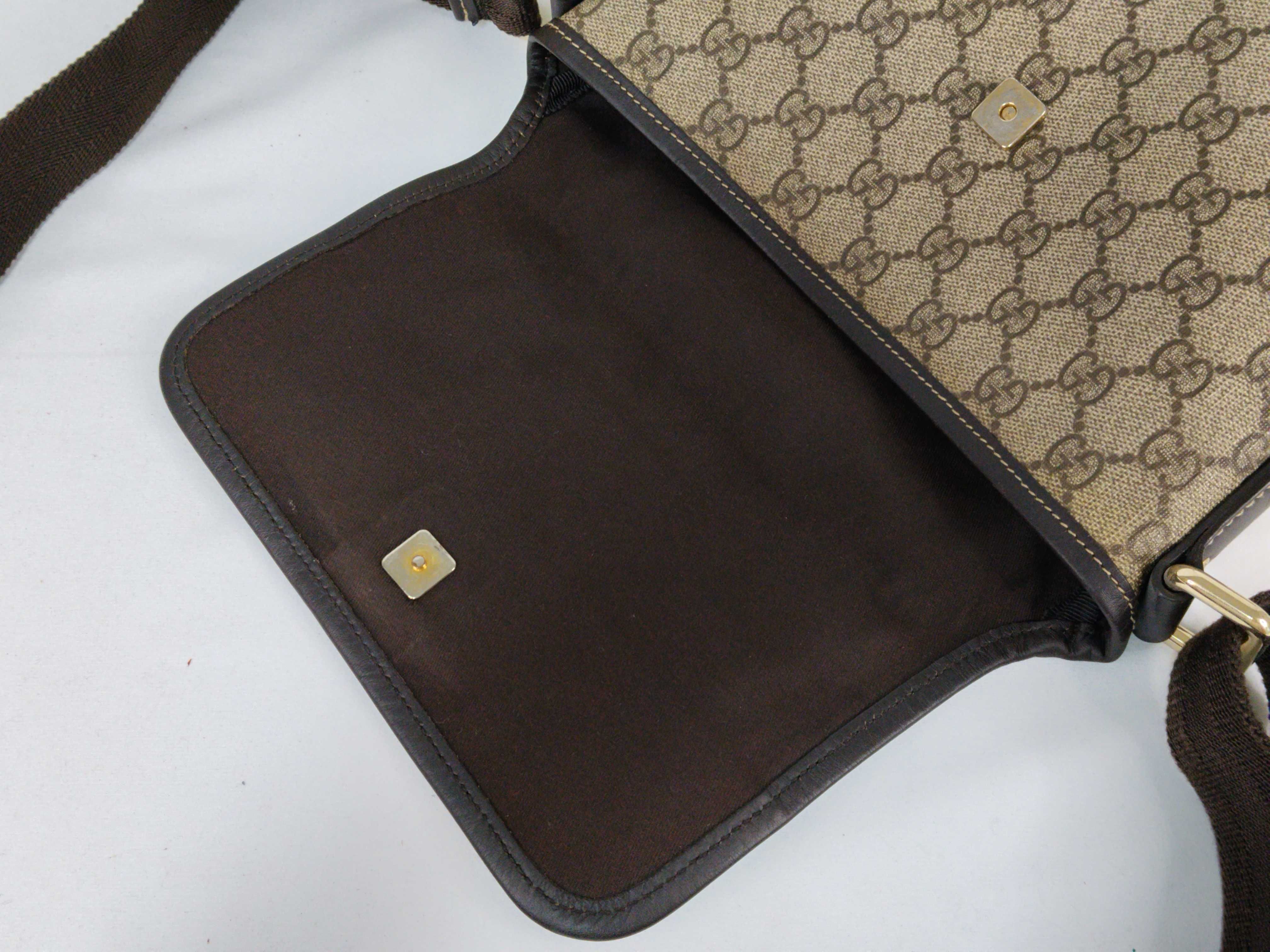 GG Supreme 223666 Leather Combination Shoulder Bag — view 8