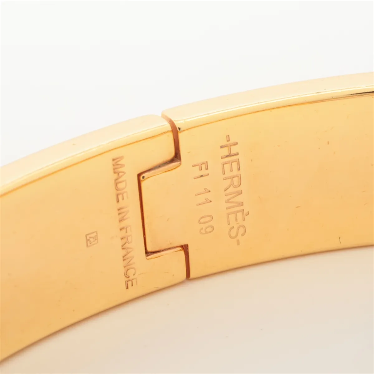 Click H Bangle Fan FI1109 Bangle GP Gold x White — view 6