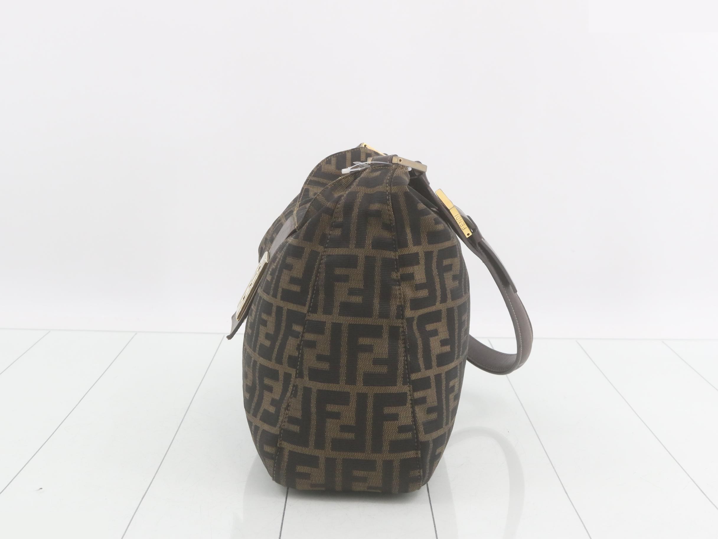 ZUCCA Mamma Bucket Shoulder Bag — view 3