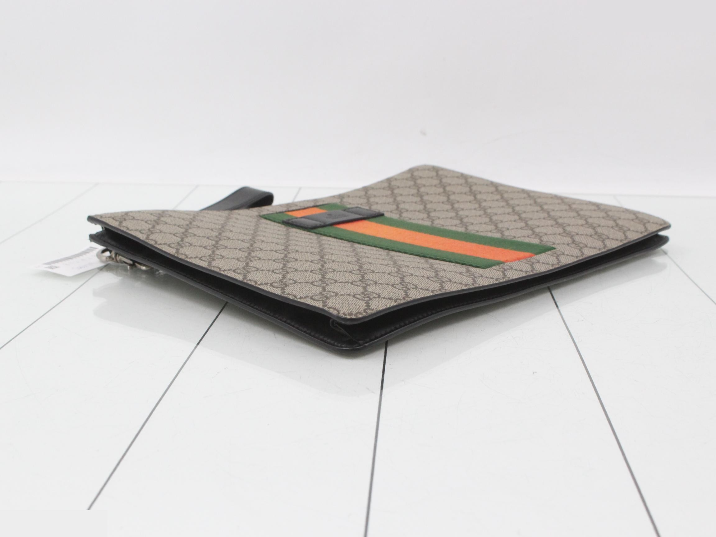 GG Supreme Sherry Line Clutch Bag — view 5