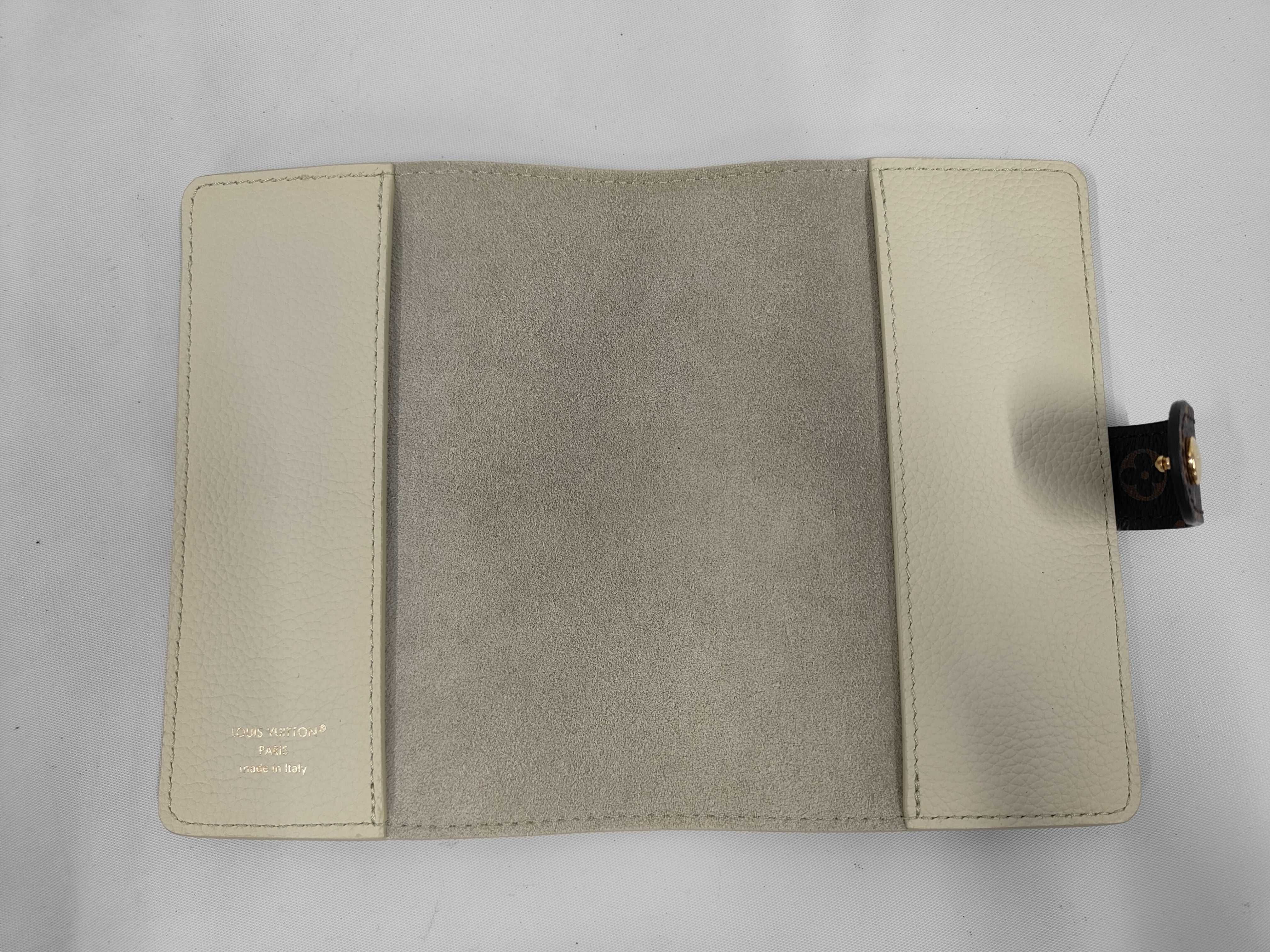 Notebook Cover PM Charles — view 6