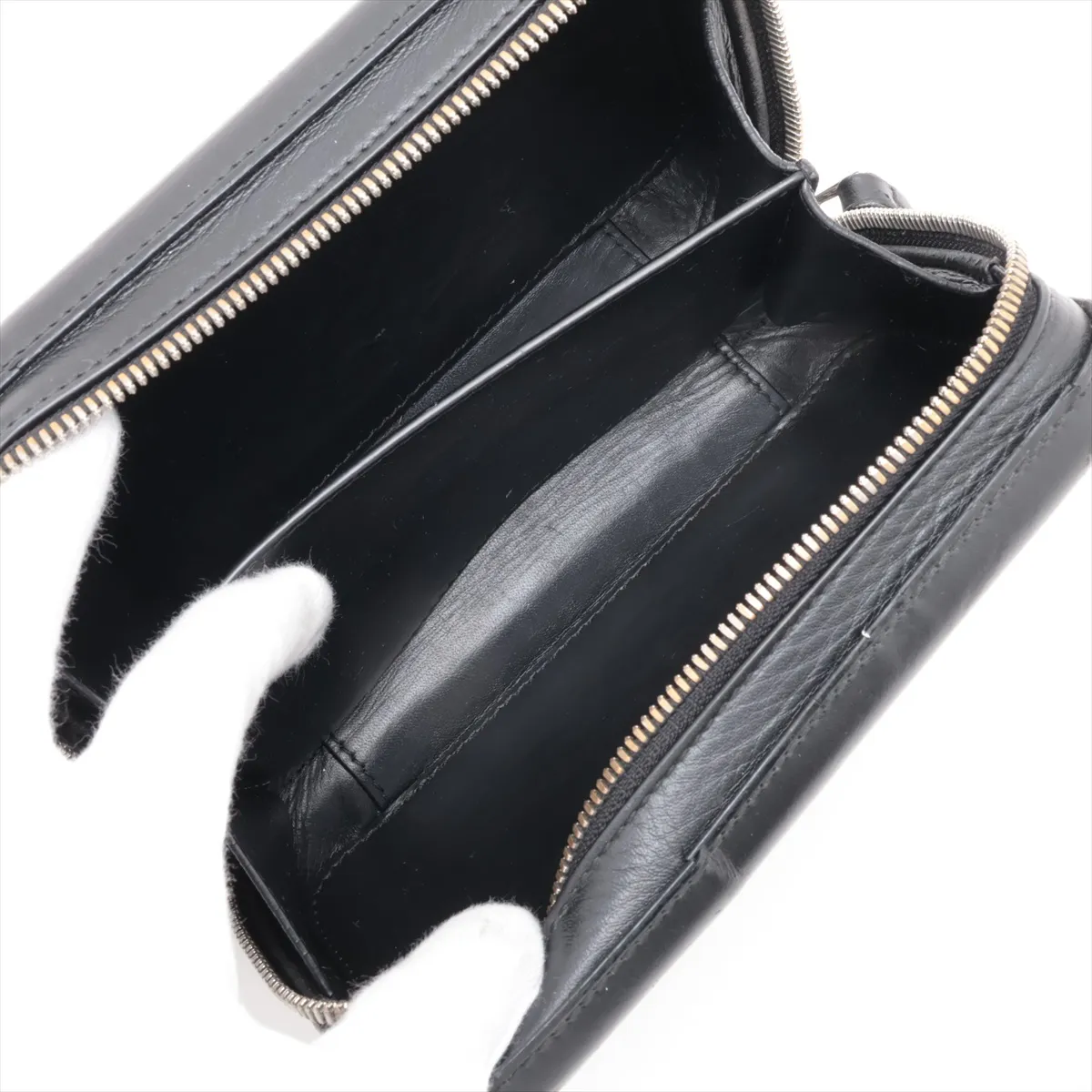 Molded Sling Bag Leather Body Bag Black — view 7