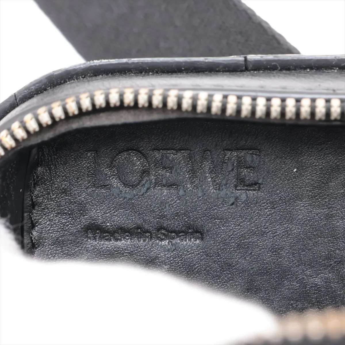 Molded Sling Bag Leather Body Bag Black — view 8