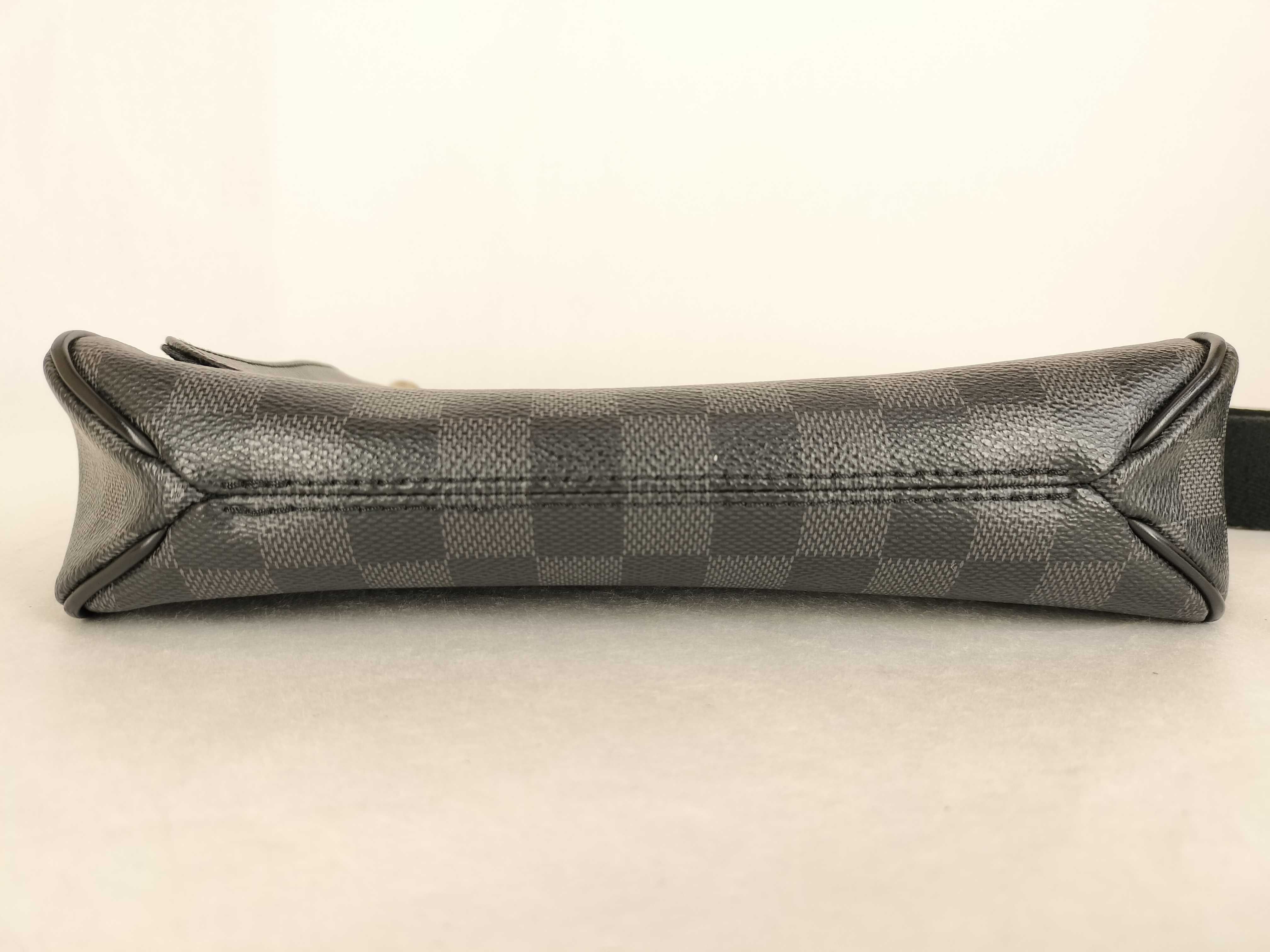 Damier Graphite Shoulder Bag Damier Graphite District PM N41260 — view 7