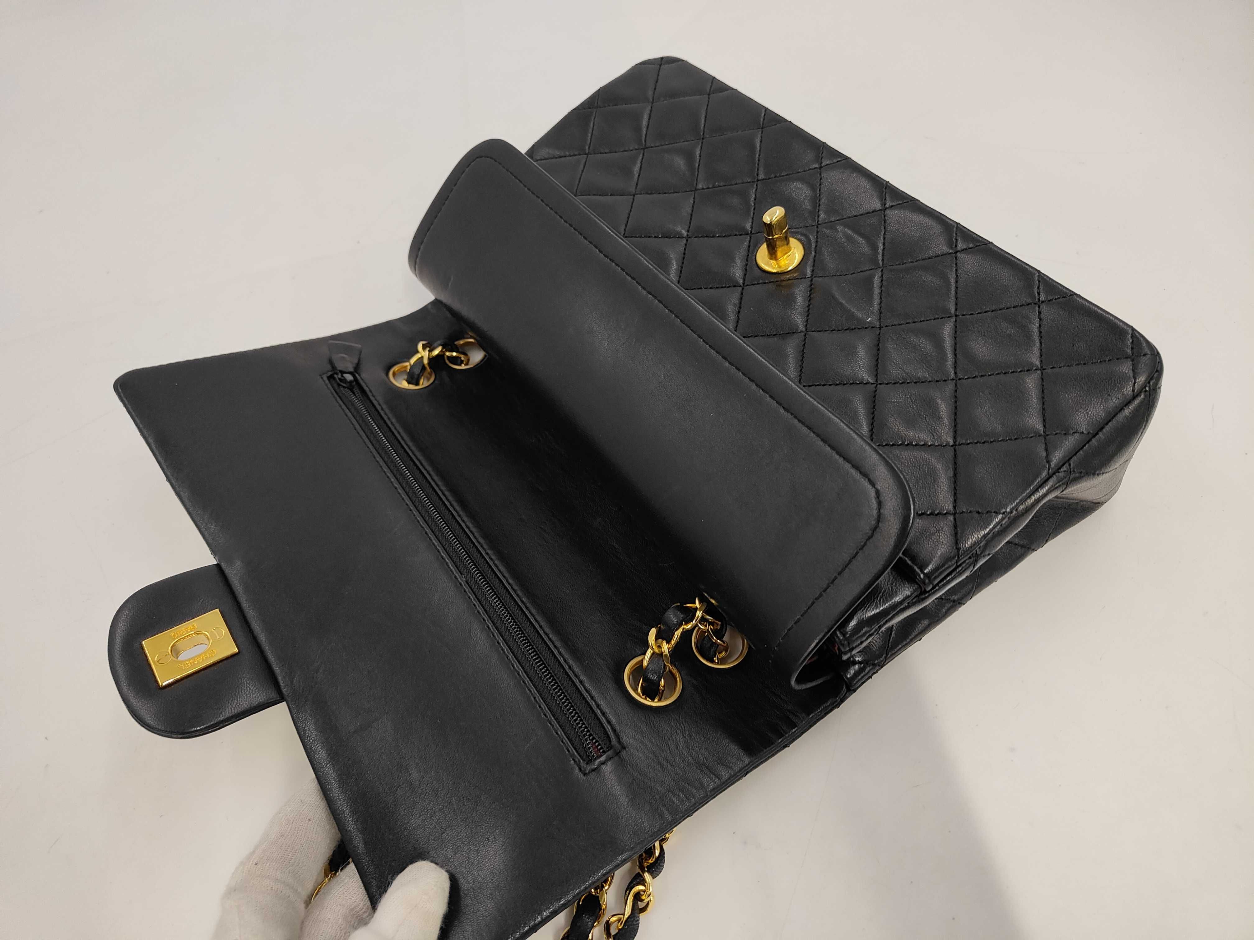 Matelassé 25 Lambskin Double Flap Double Chain Shoulder Bag — view 8