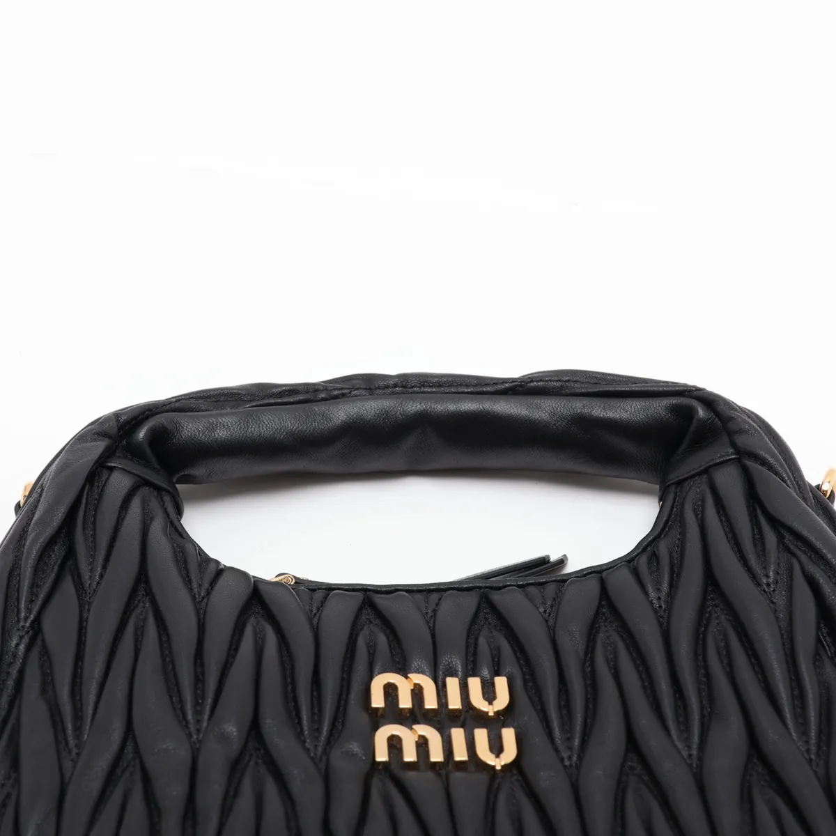 Matelassé Wonder Leather Handbag, Black — view 6