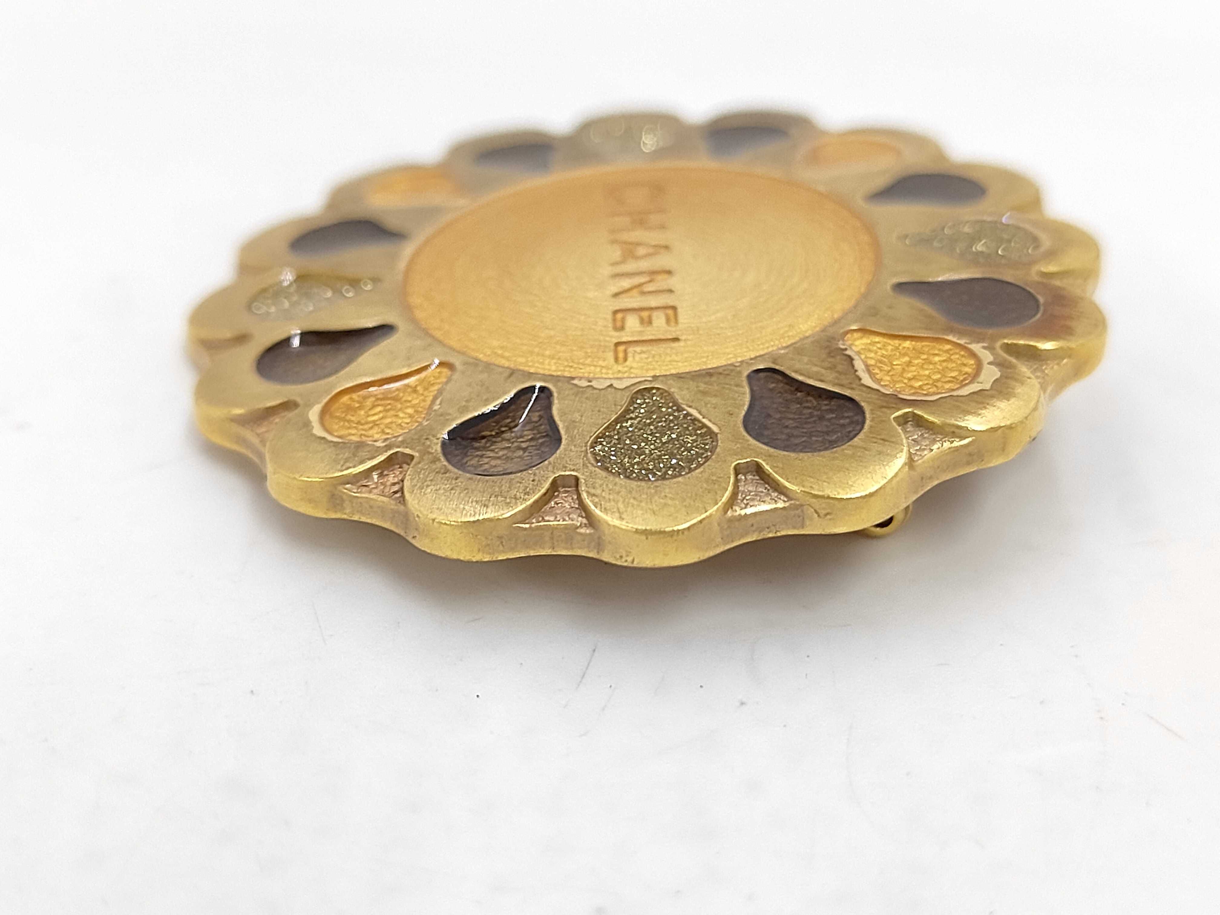 Flower Gold Brooch — view 3