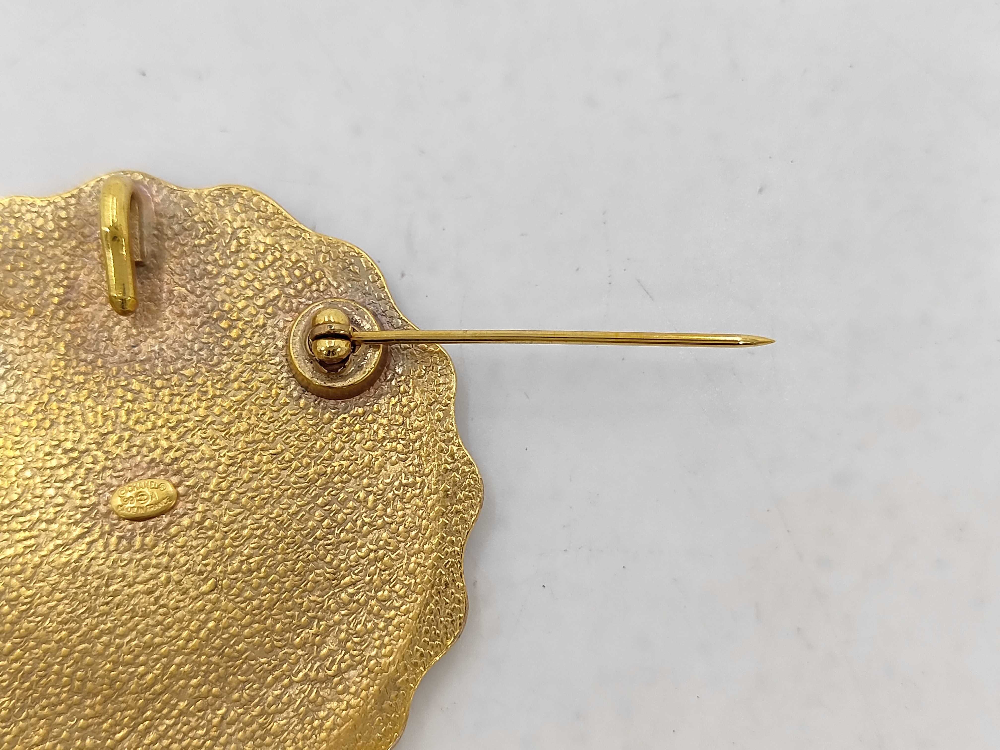Flower Gold Brooch — view 5