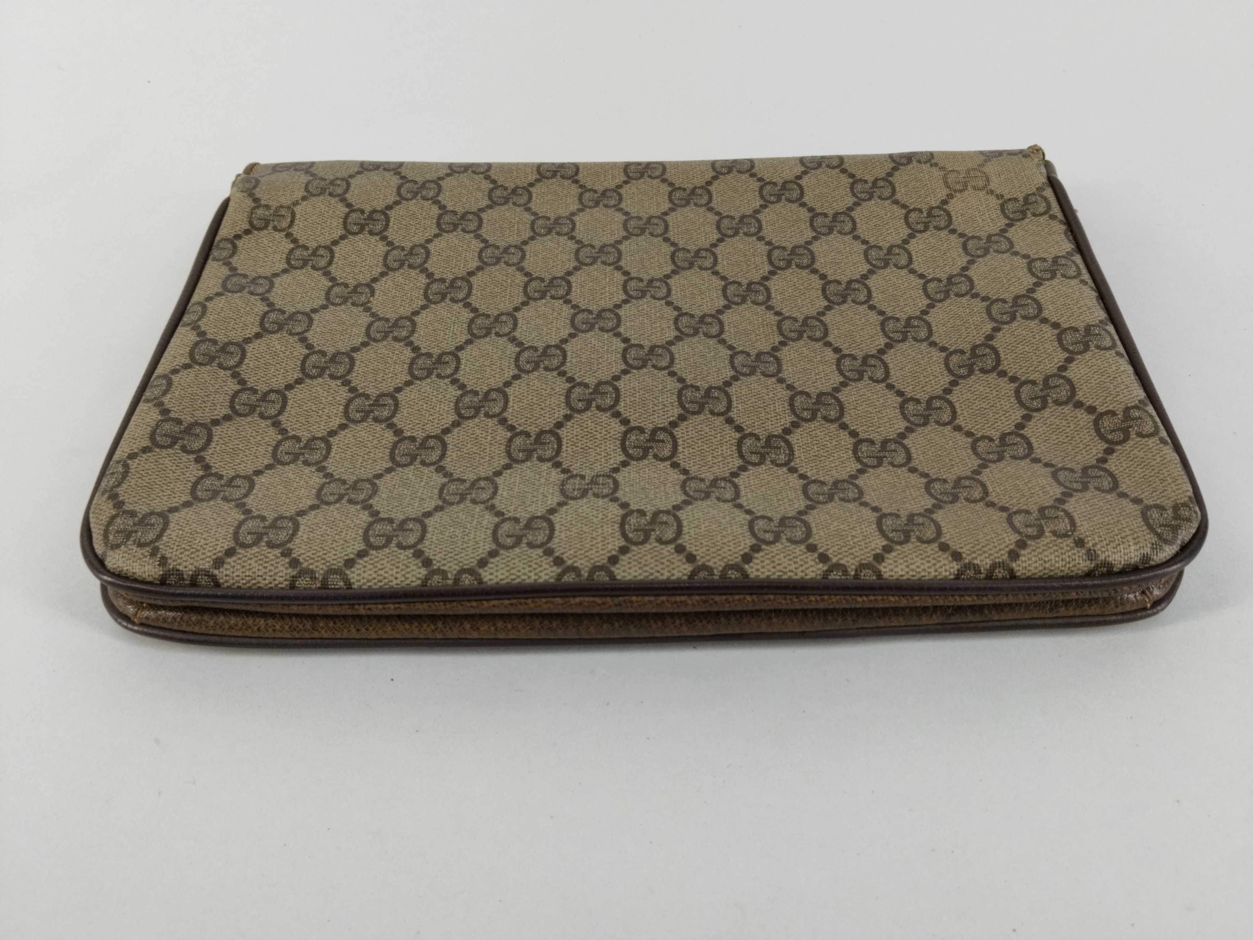 GG Supreme Clutch Bag (Brown) — view 4