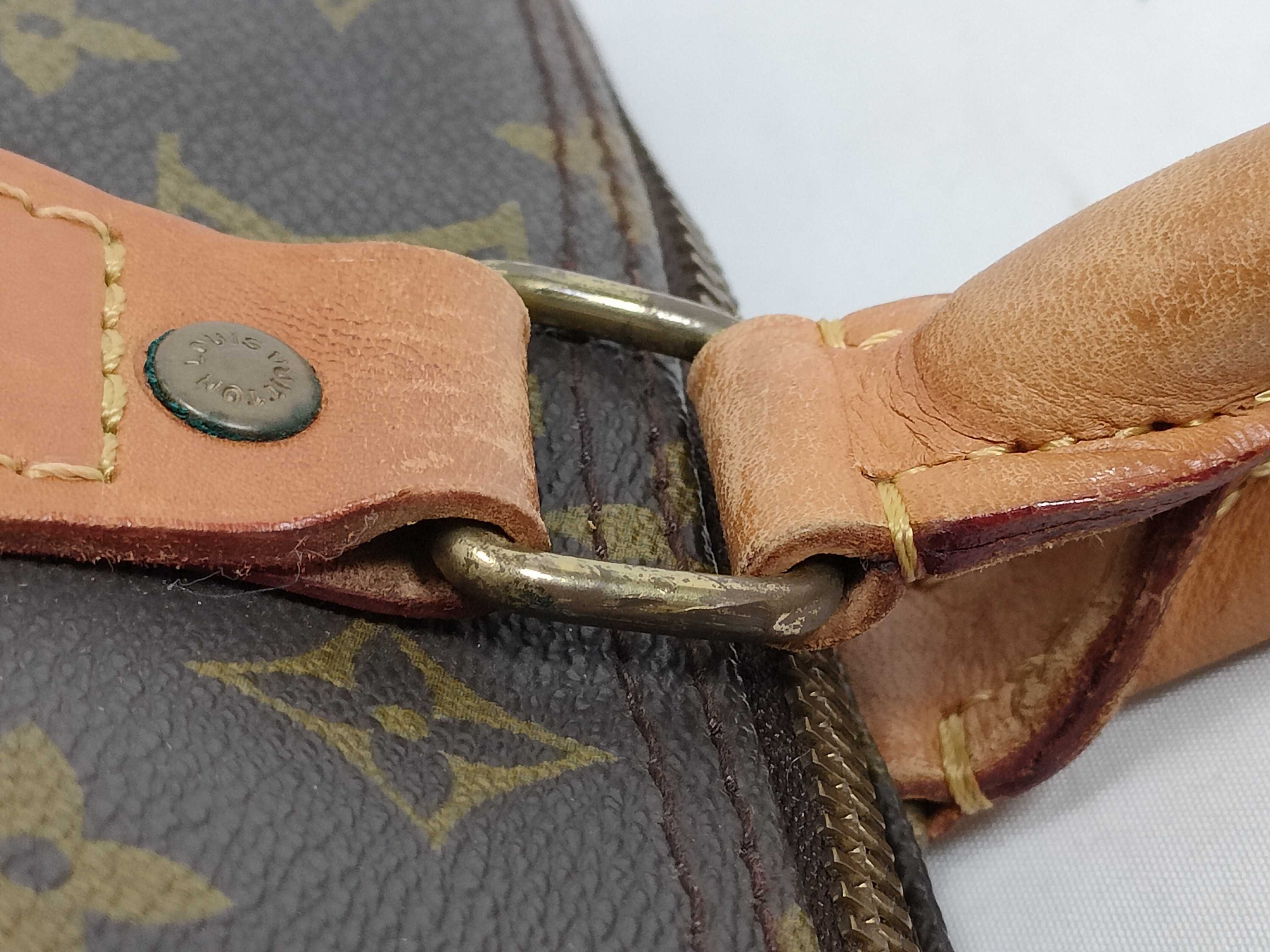 Monogram Louis Vuitton () Monogram Speedy 40 Handbag with Padlock Boston Bag — view 5