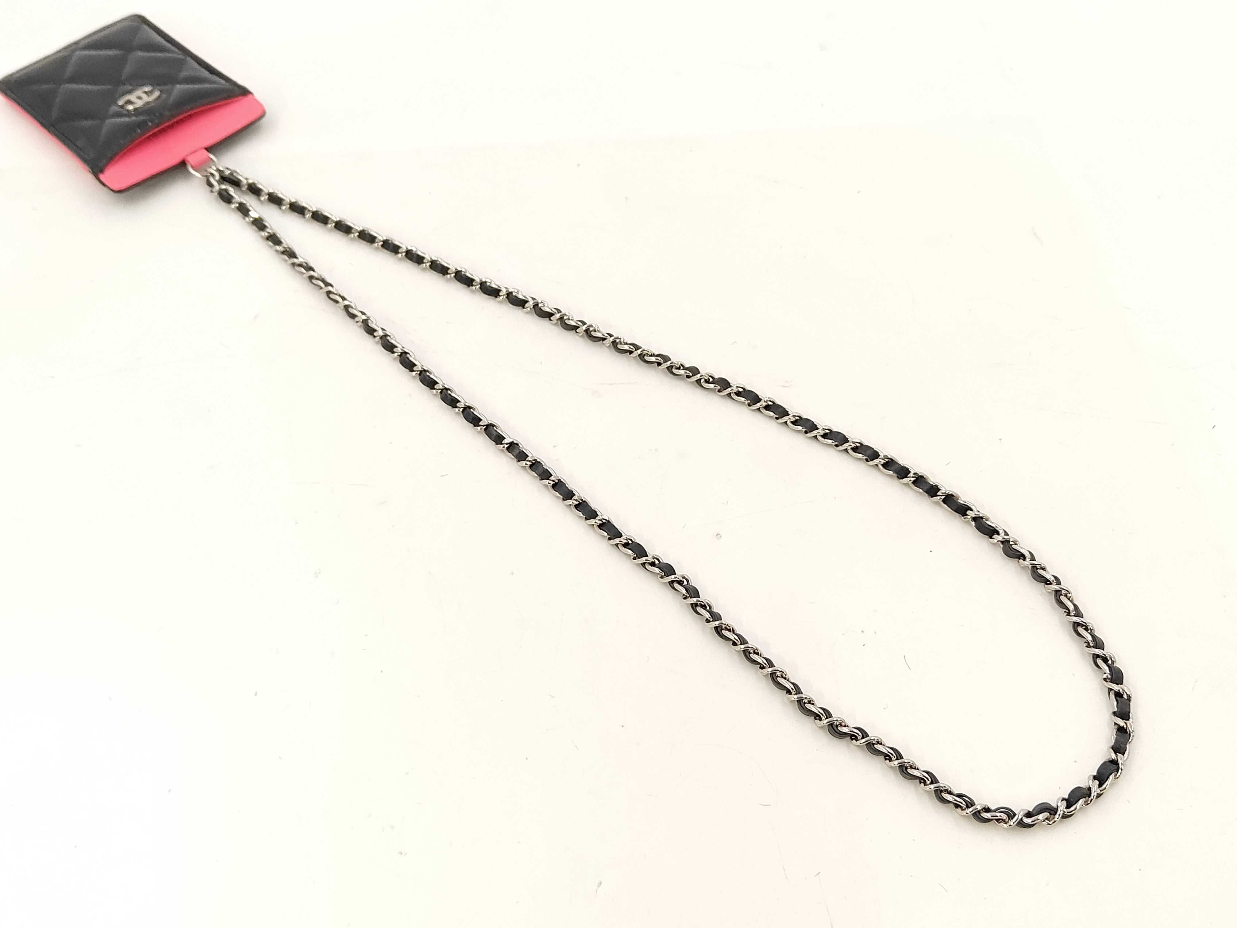 Matelassé Chain Pass Case Shoulder Bag — view 8