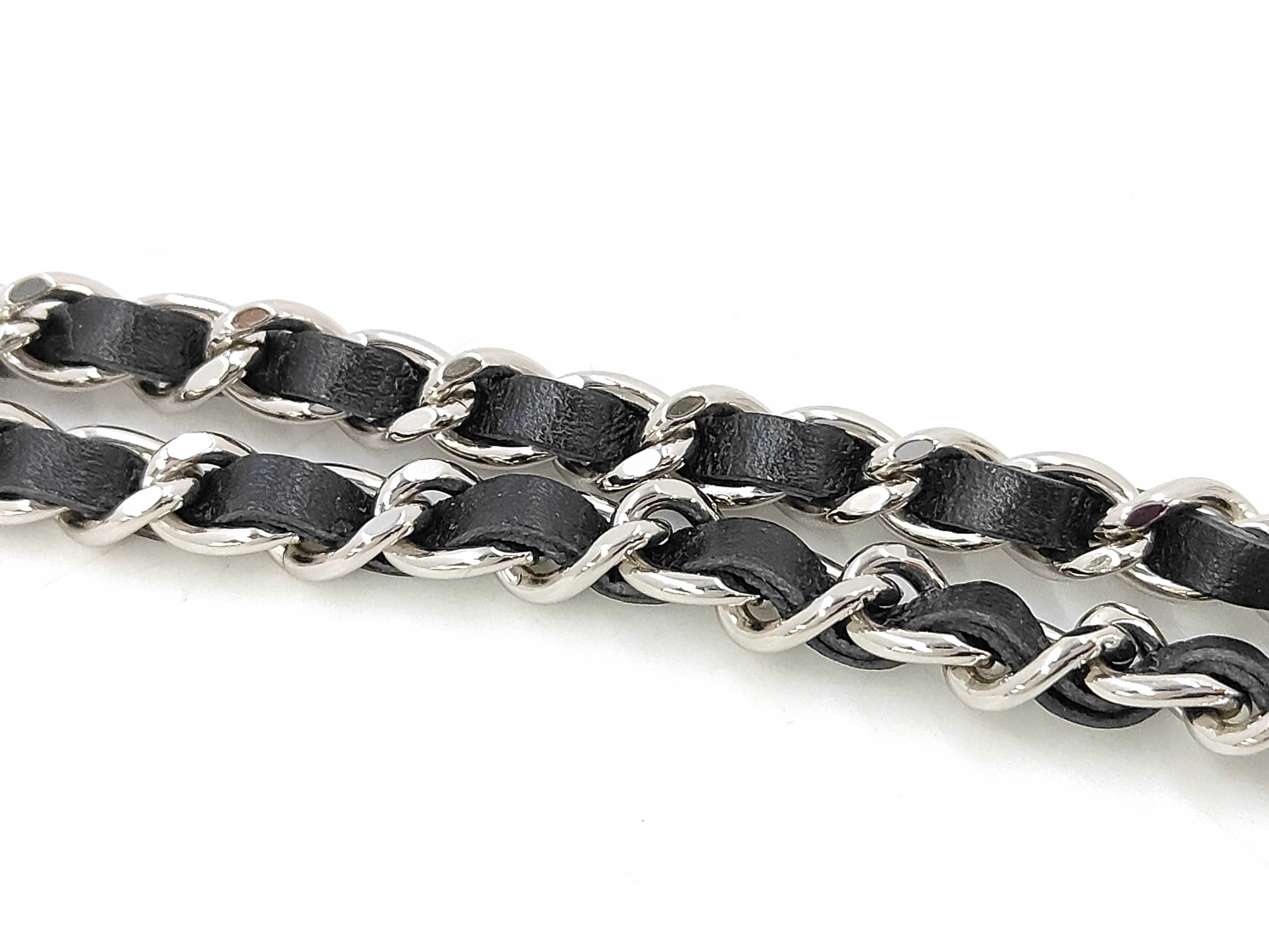 Matelassé Chain Pass Case Shoulder Bag — view 9