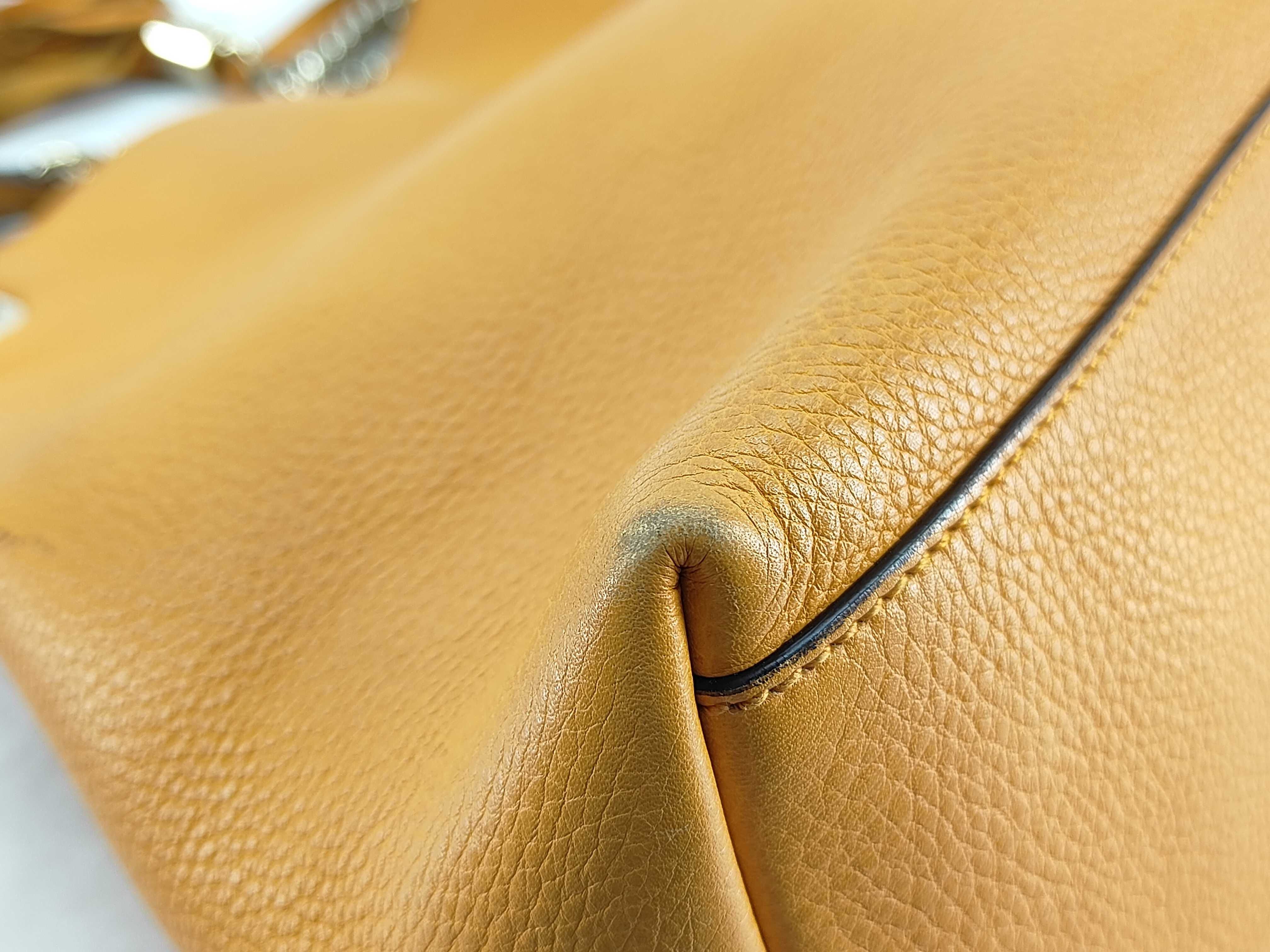 Soho PH - Soho Yellow Leather With Tassel Chain Tote Bag — view 7