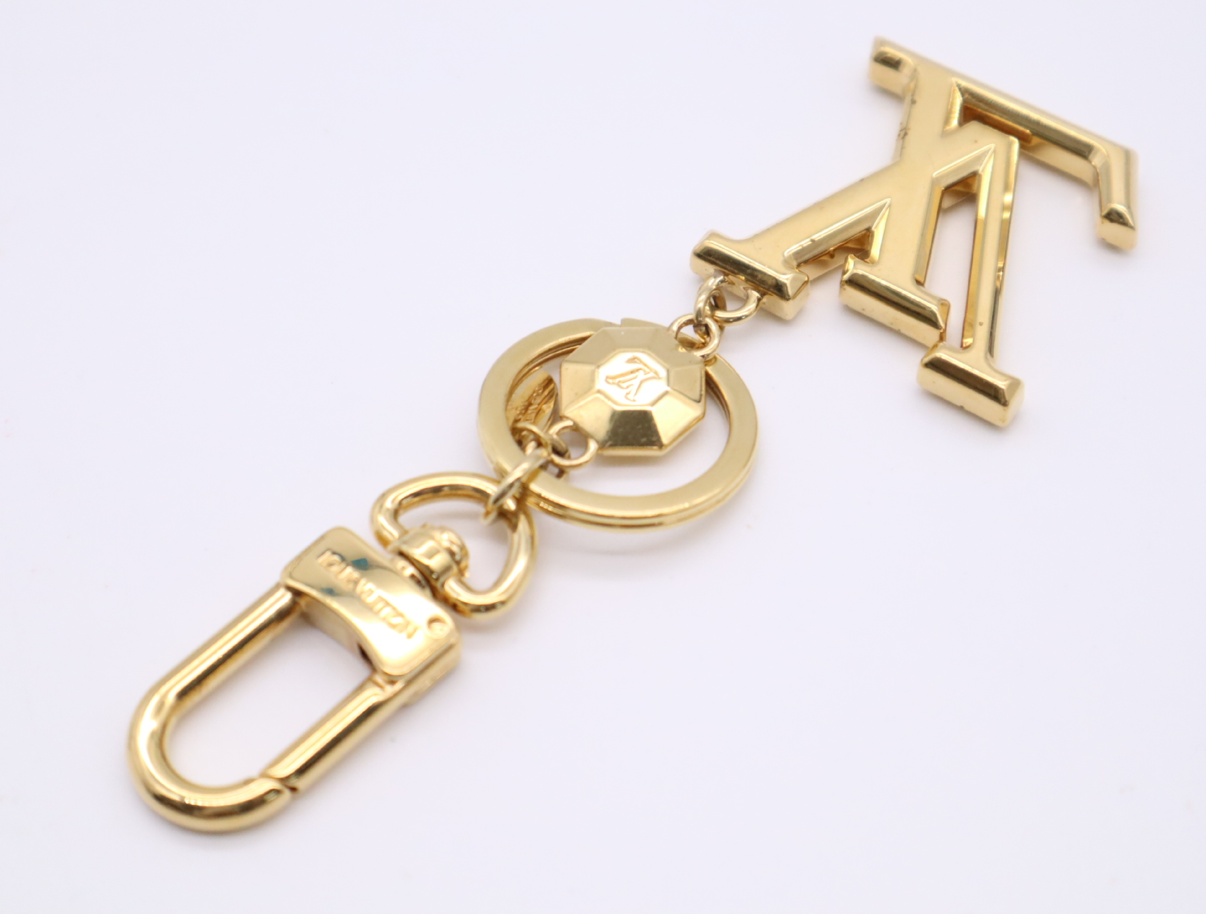 M65216 Metal Keychain - LV Faceted Key Case - Keychain — view 2
