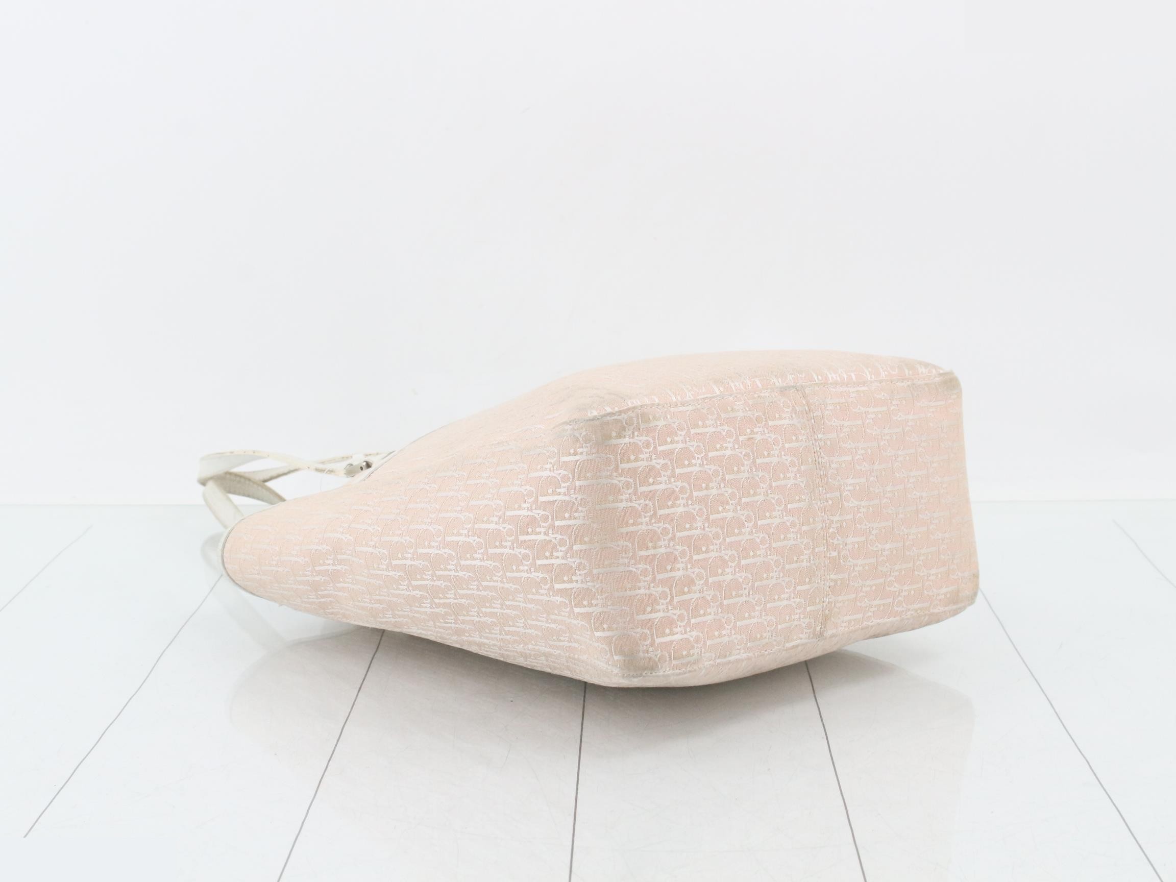 handbag — view 5