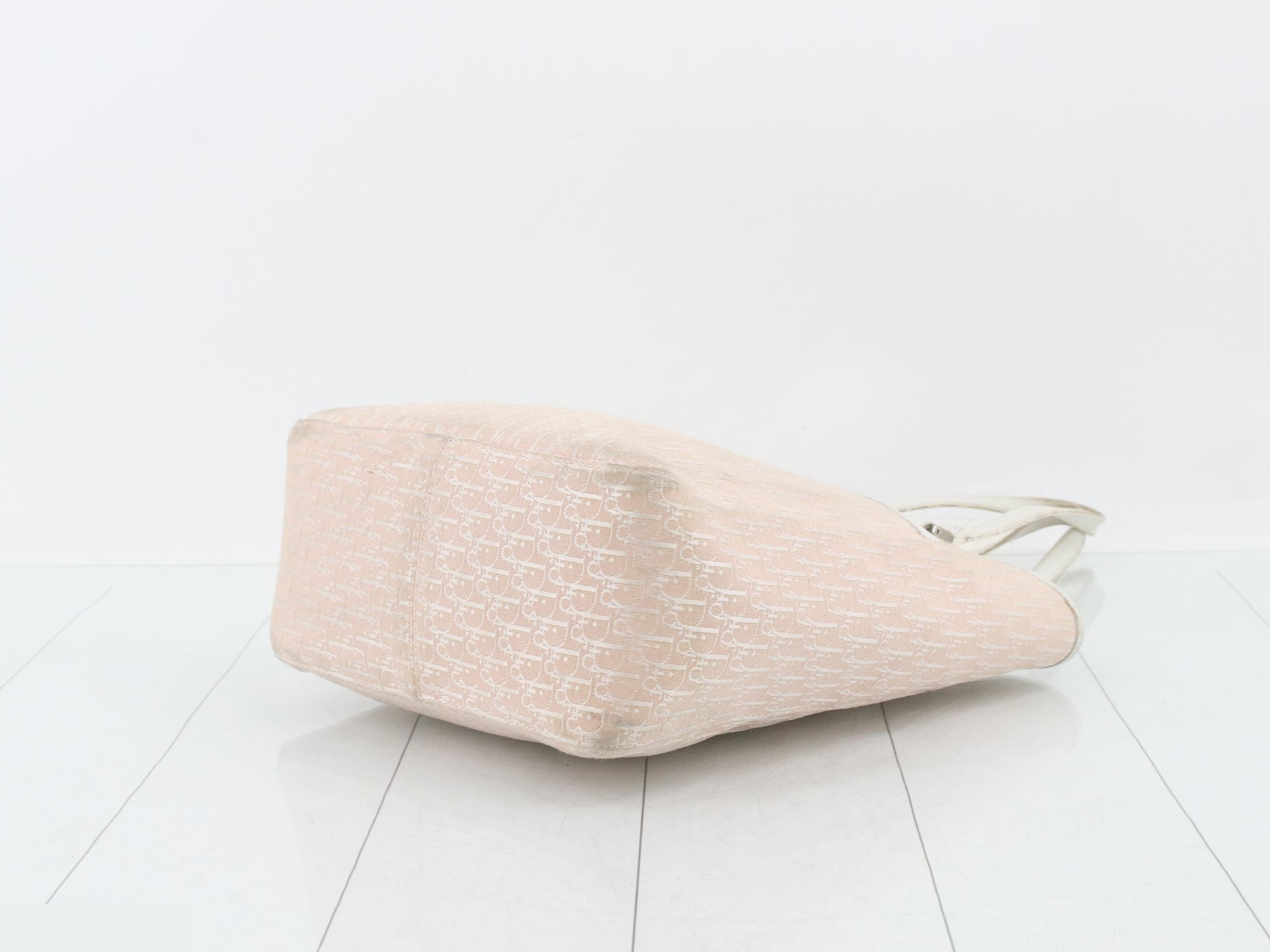 handbag — view 6