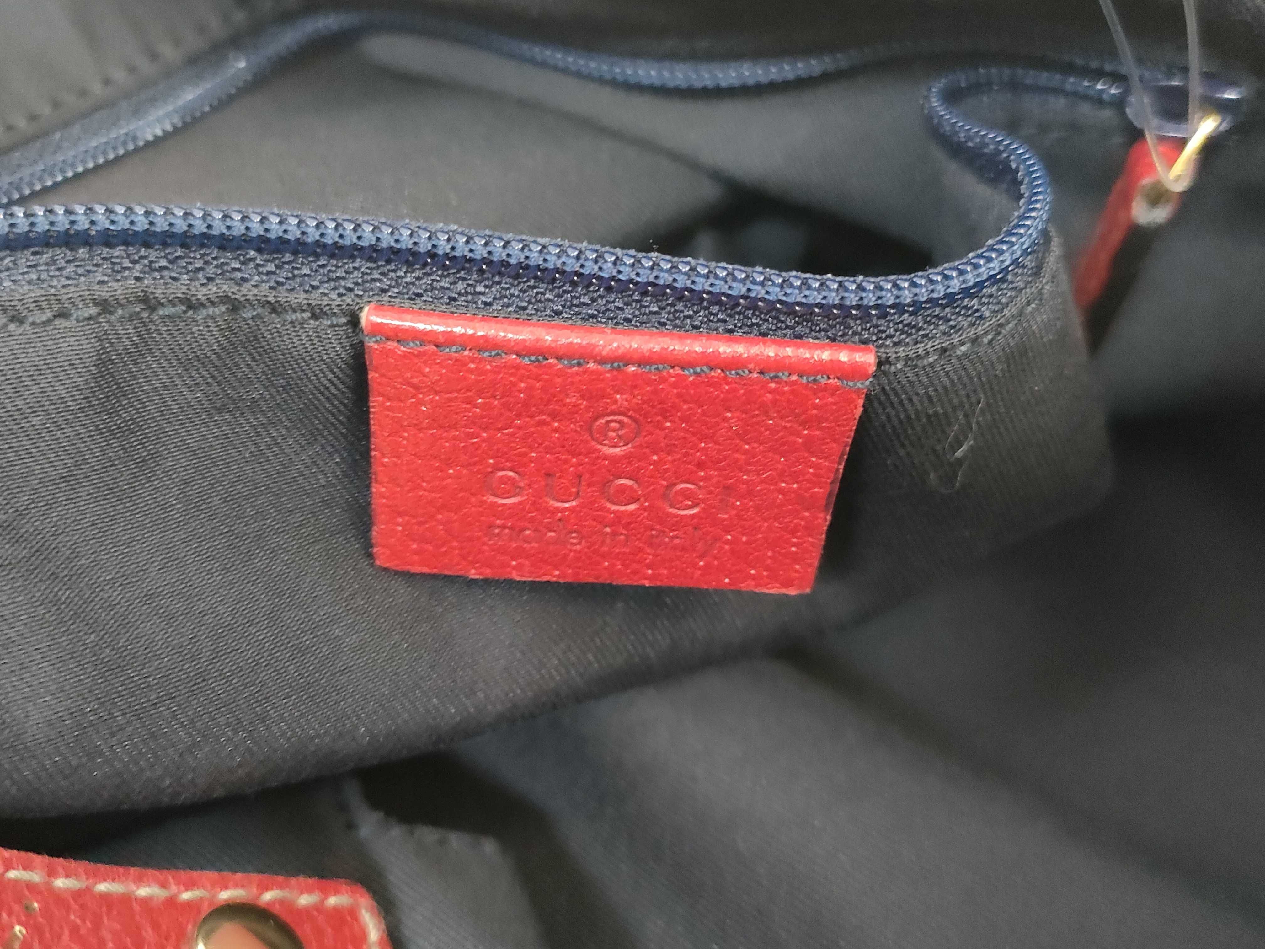 GG Canvas Gucci Tote Bag — view 11