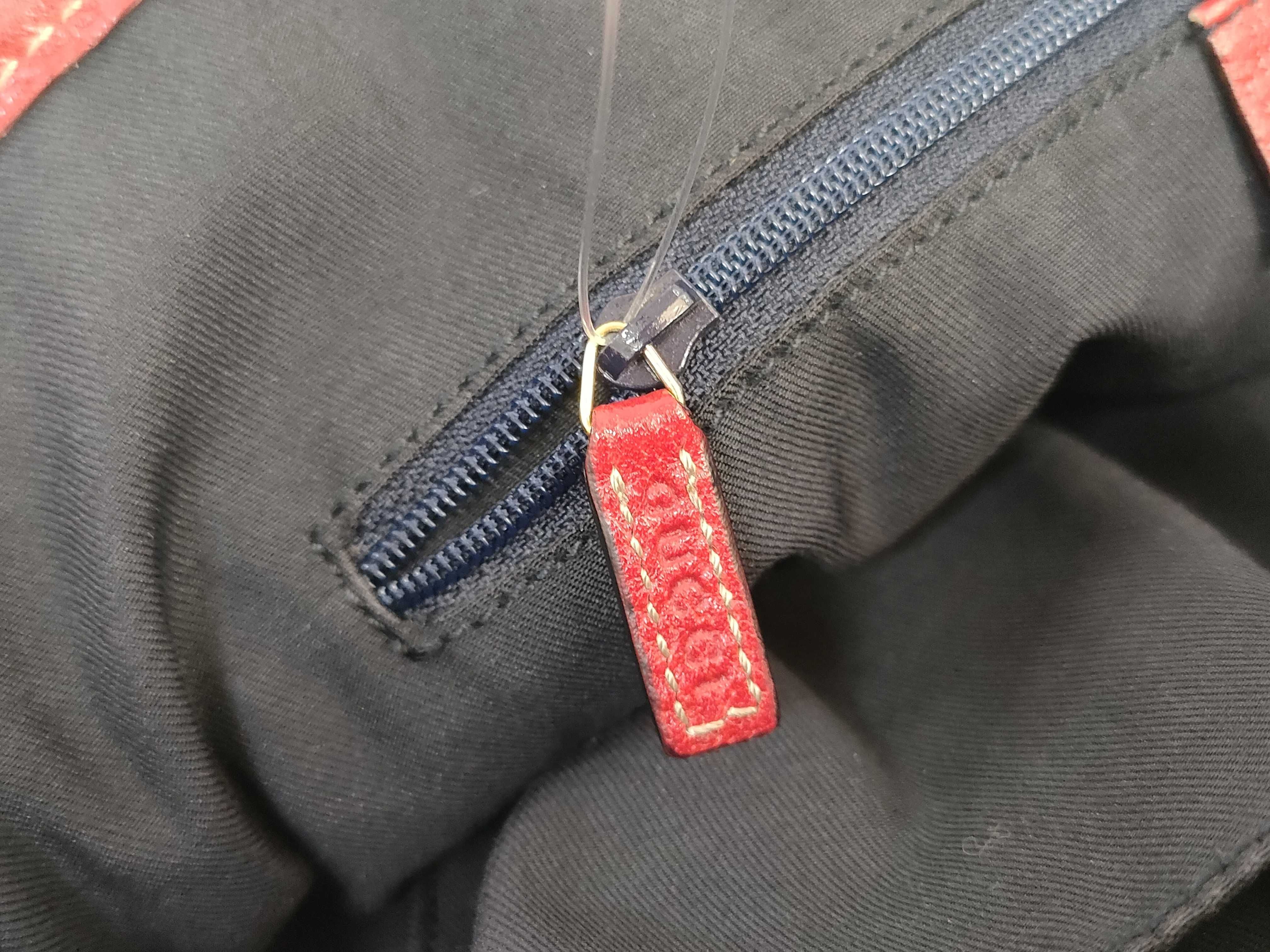 GG Canvas Gucci Tote Bag — view 12