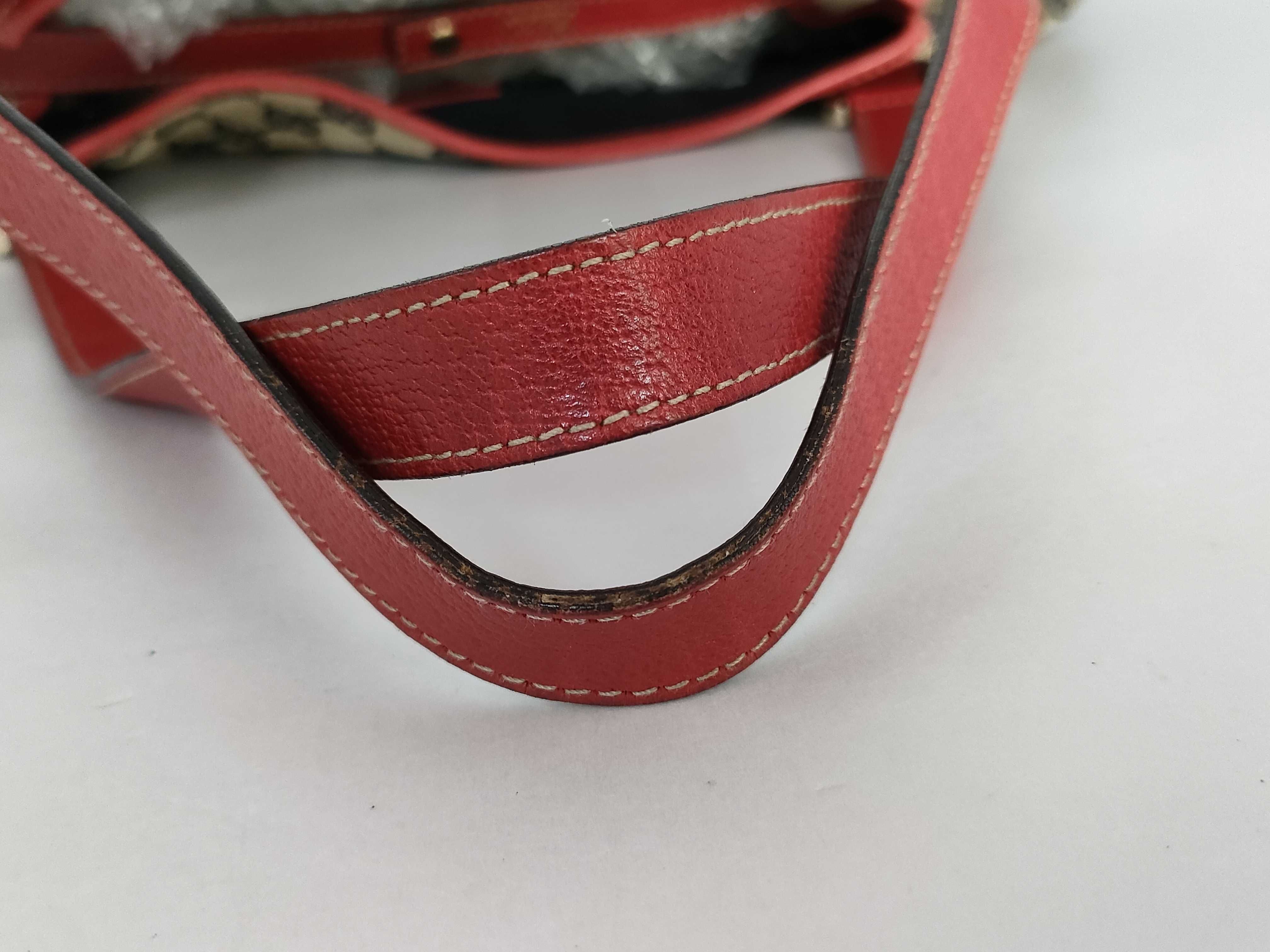 GG Canvas Gucci Tote Bag — view 4