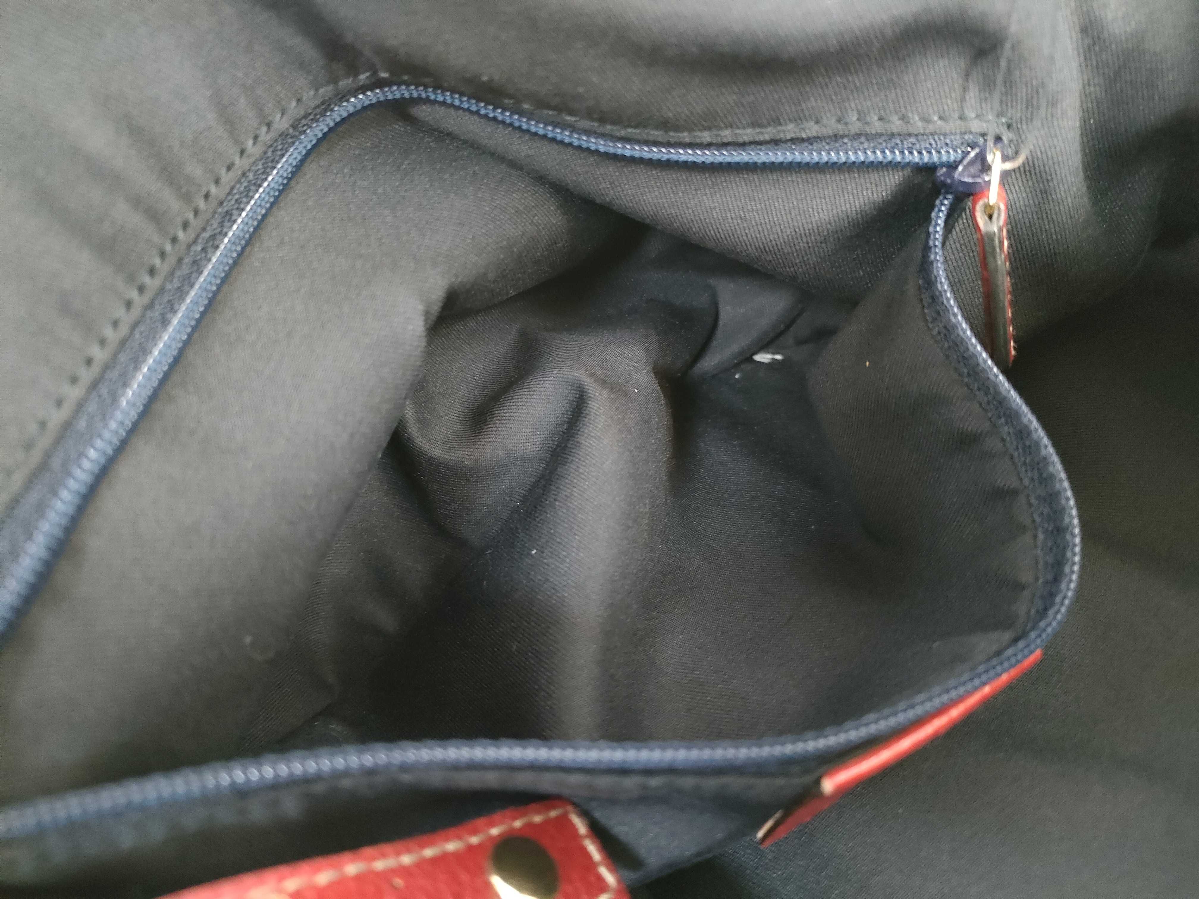 GG Canvas Gucci Tote Bag — view 10