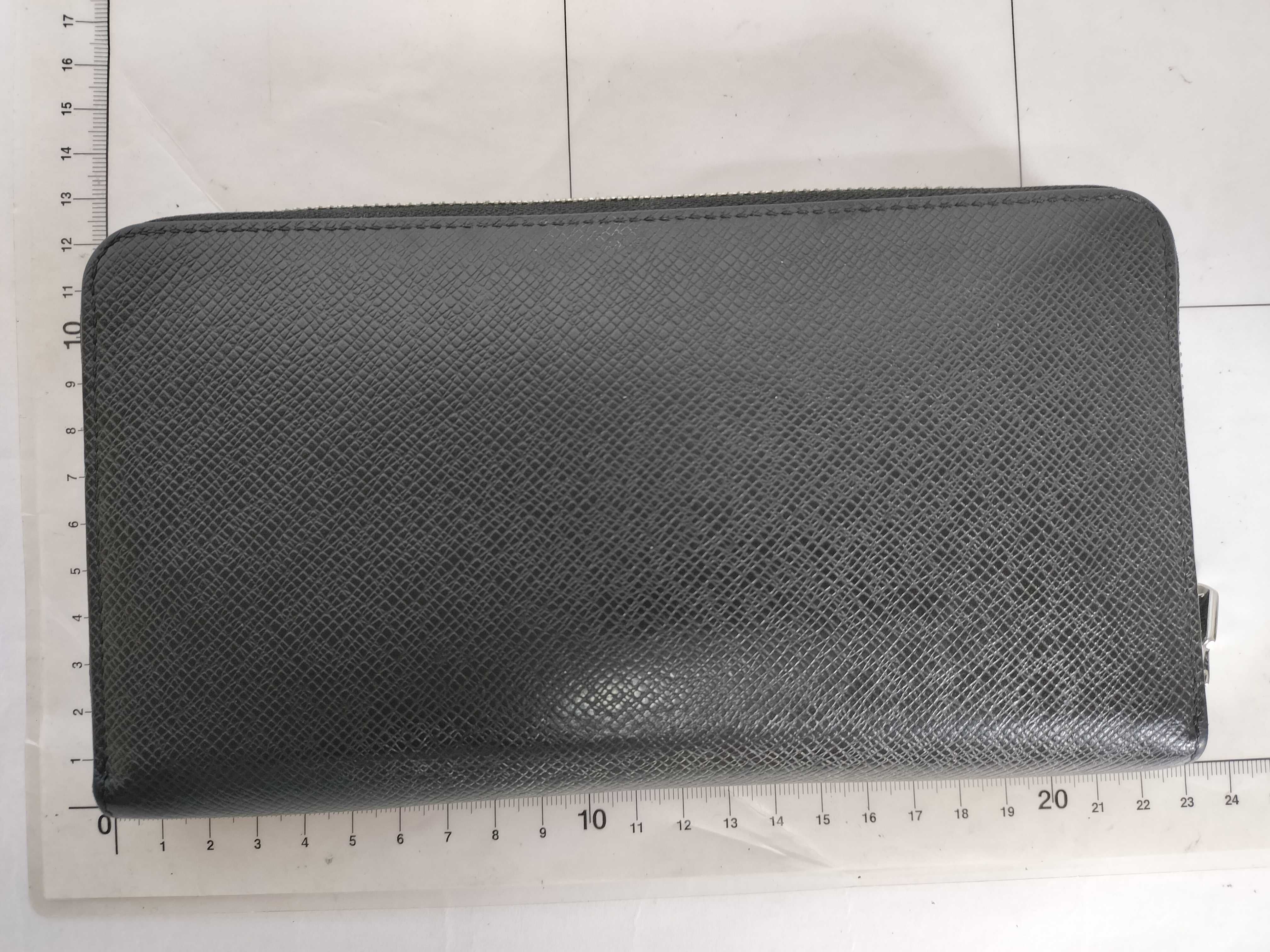 Taiga Zippy Wallet Horizontal M31071 Wallet — view 2