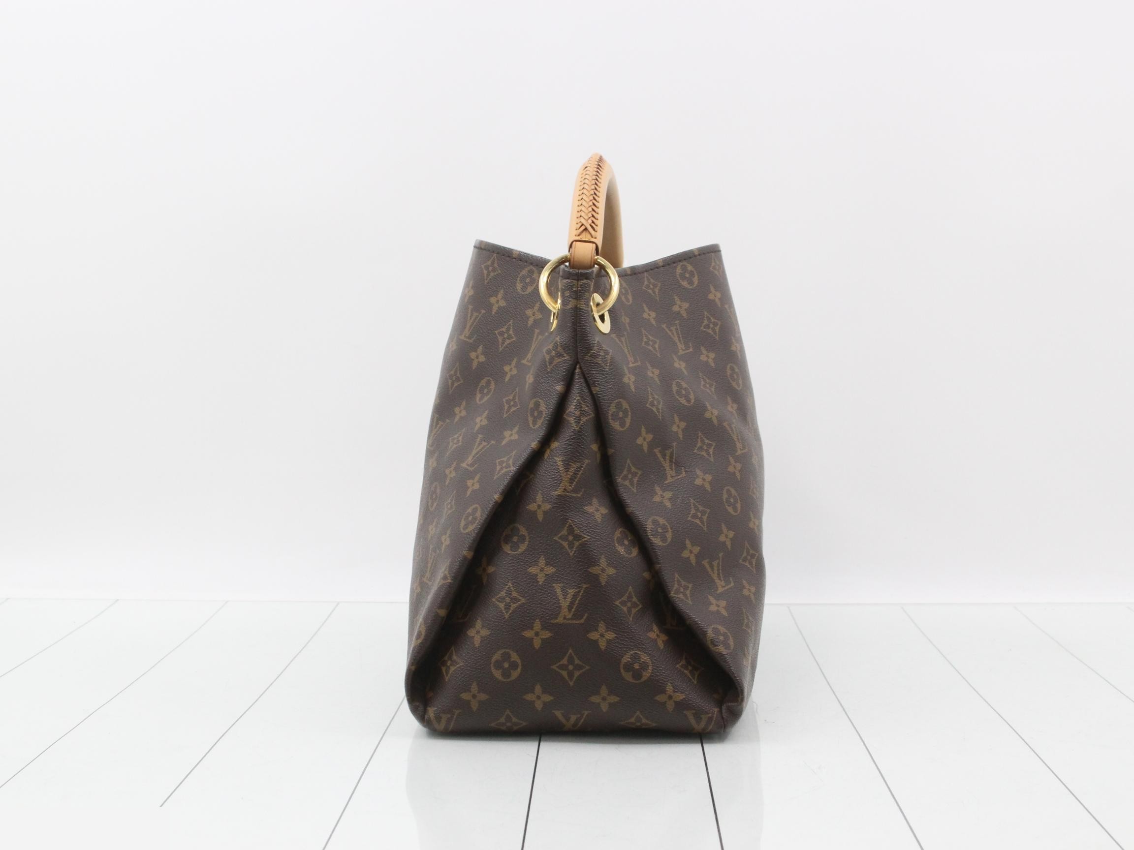 Monogram Artsy MM Shoulder Bag — view 4